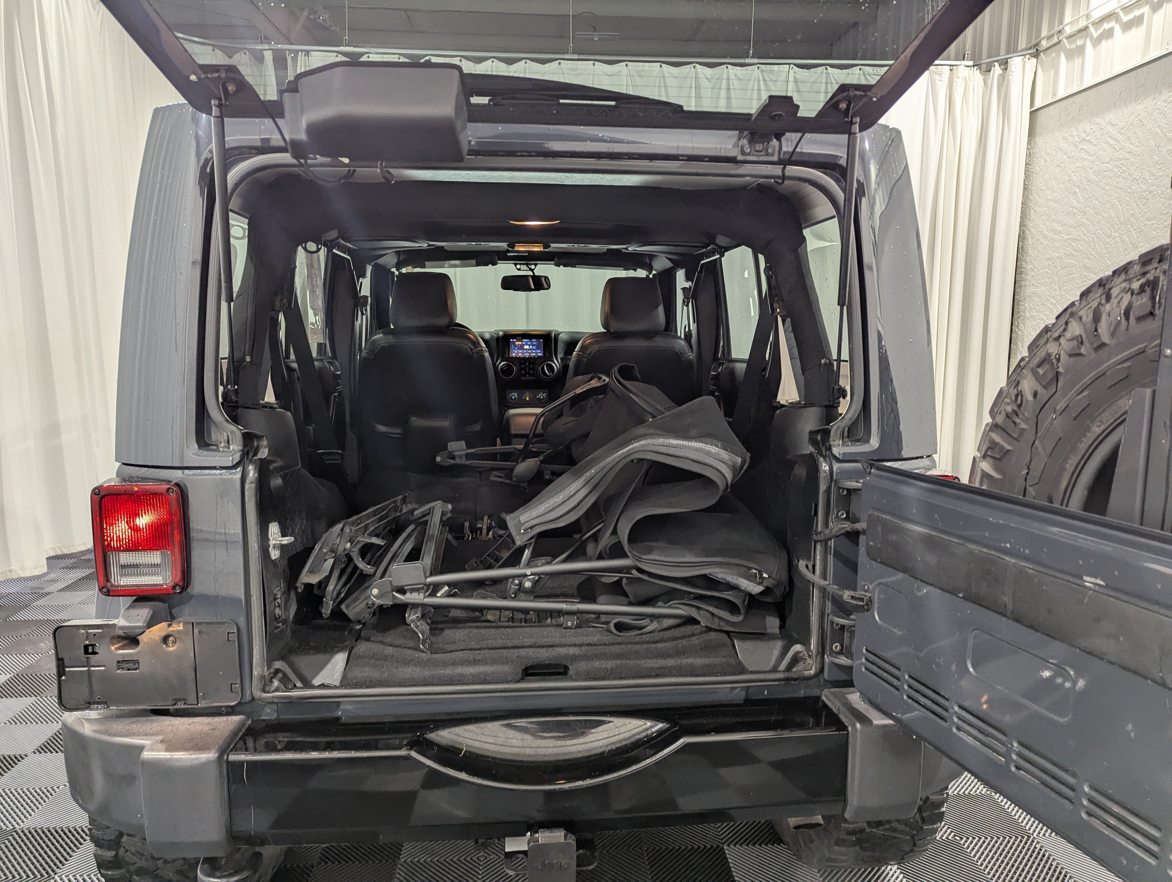 2018 Jeep Wrangler JK Unlimited Altitude 4x4