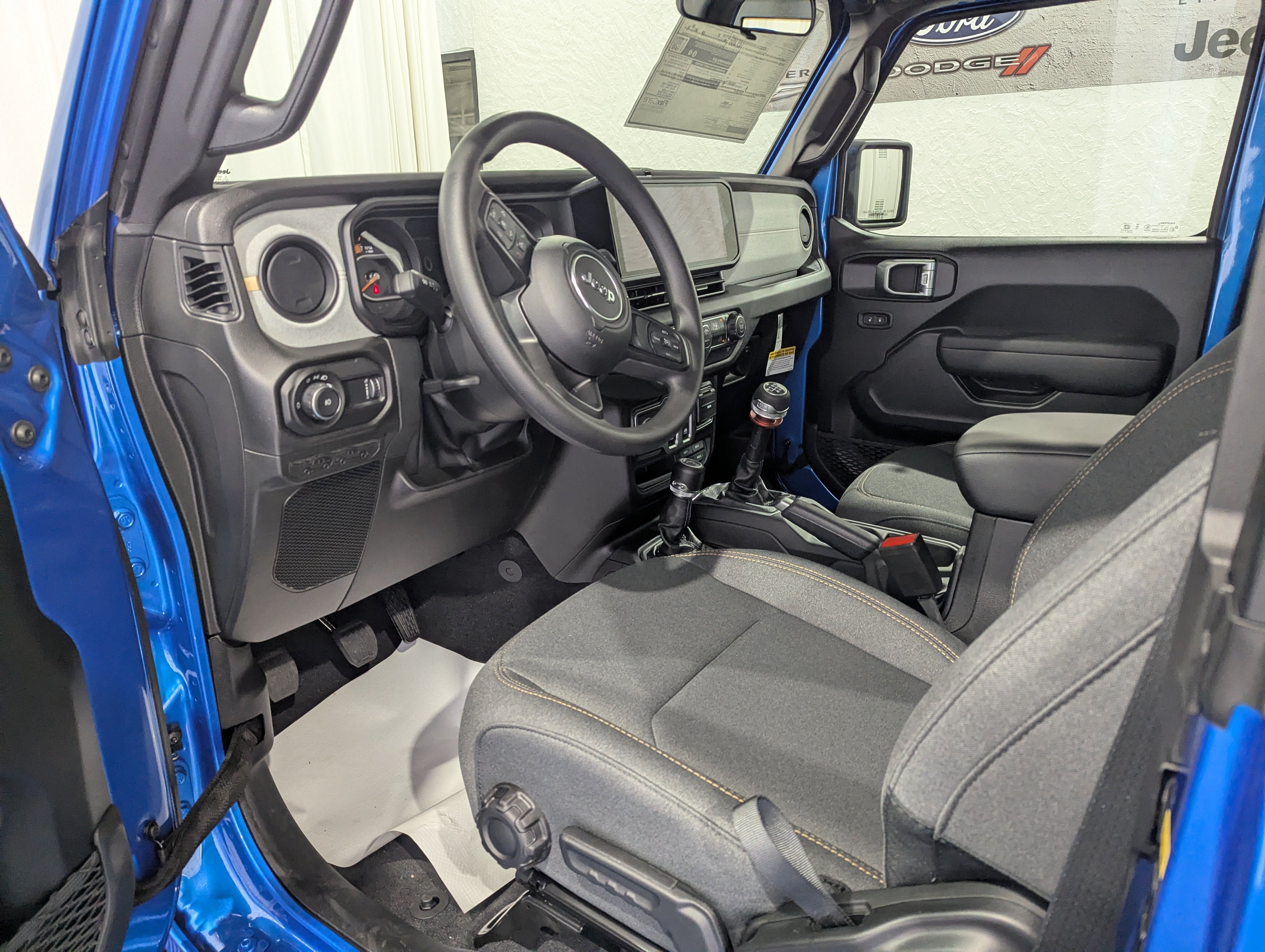2027 Jeep Wrangler WRANGLER 2-DOOR SPORT