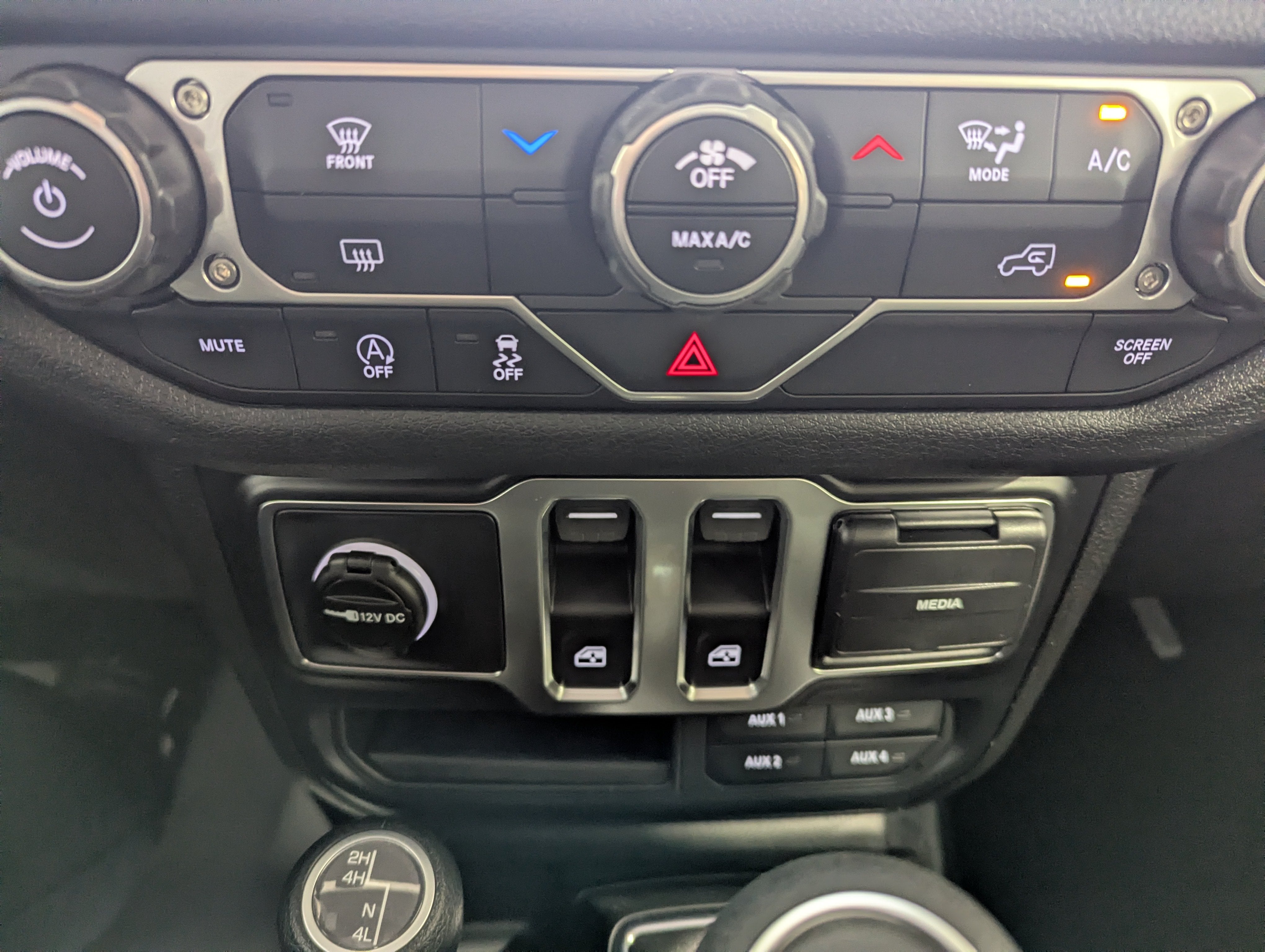 2027 Jeep Wrangler WRANGLER 2-DOOR SPORT