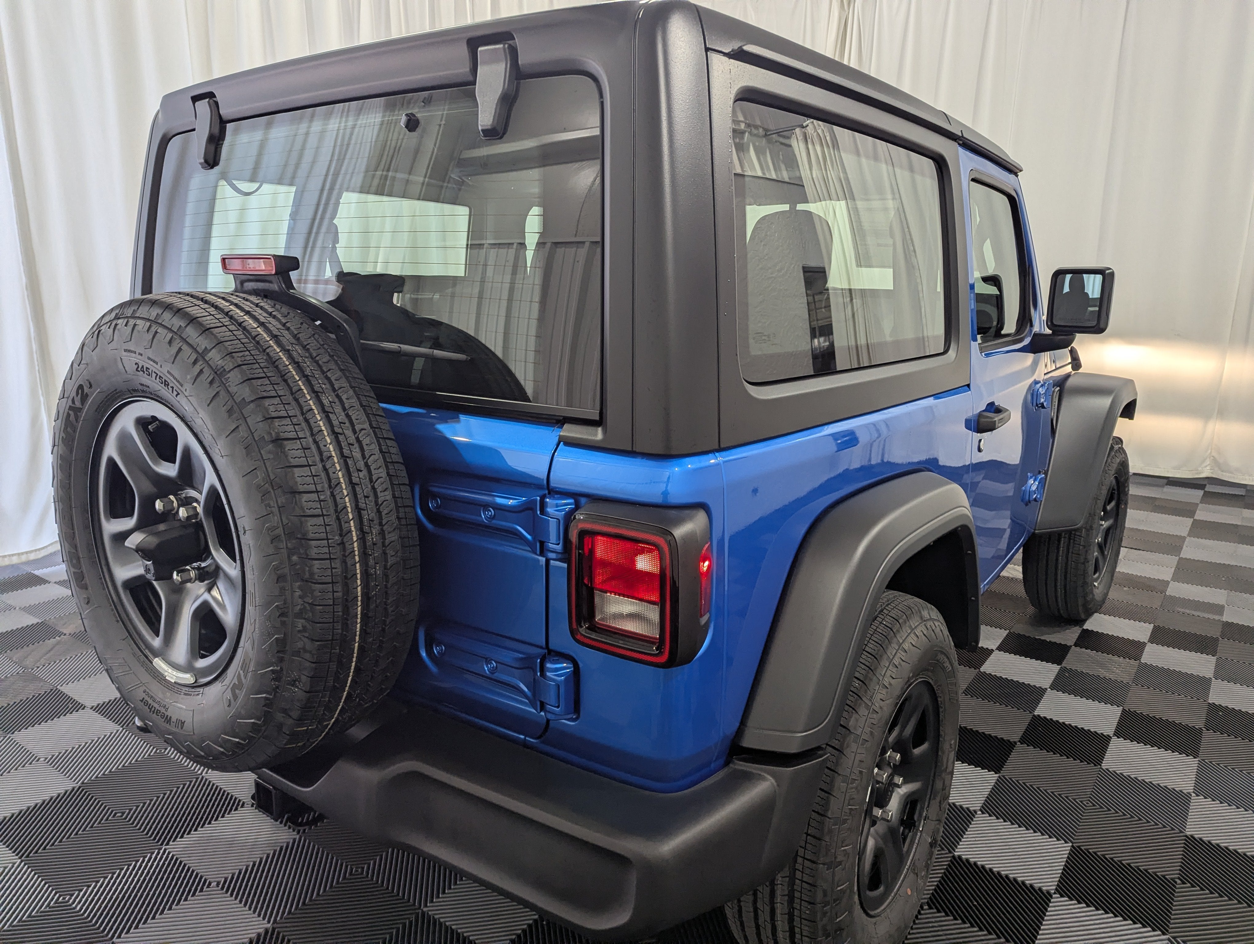 2027 Jeep Wrangler WRANGLER 2-DOOR SPORT