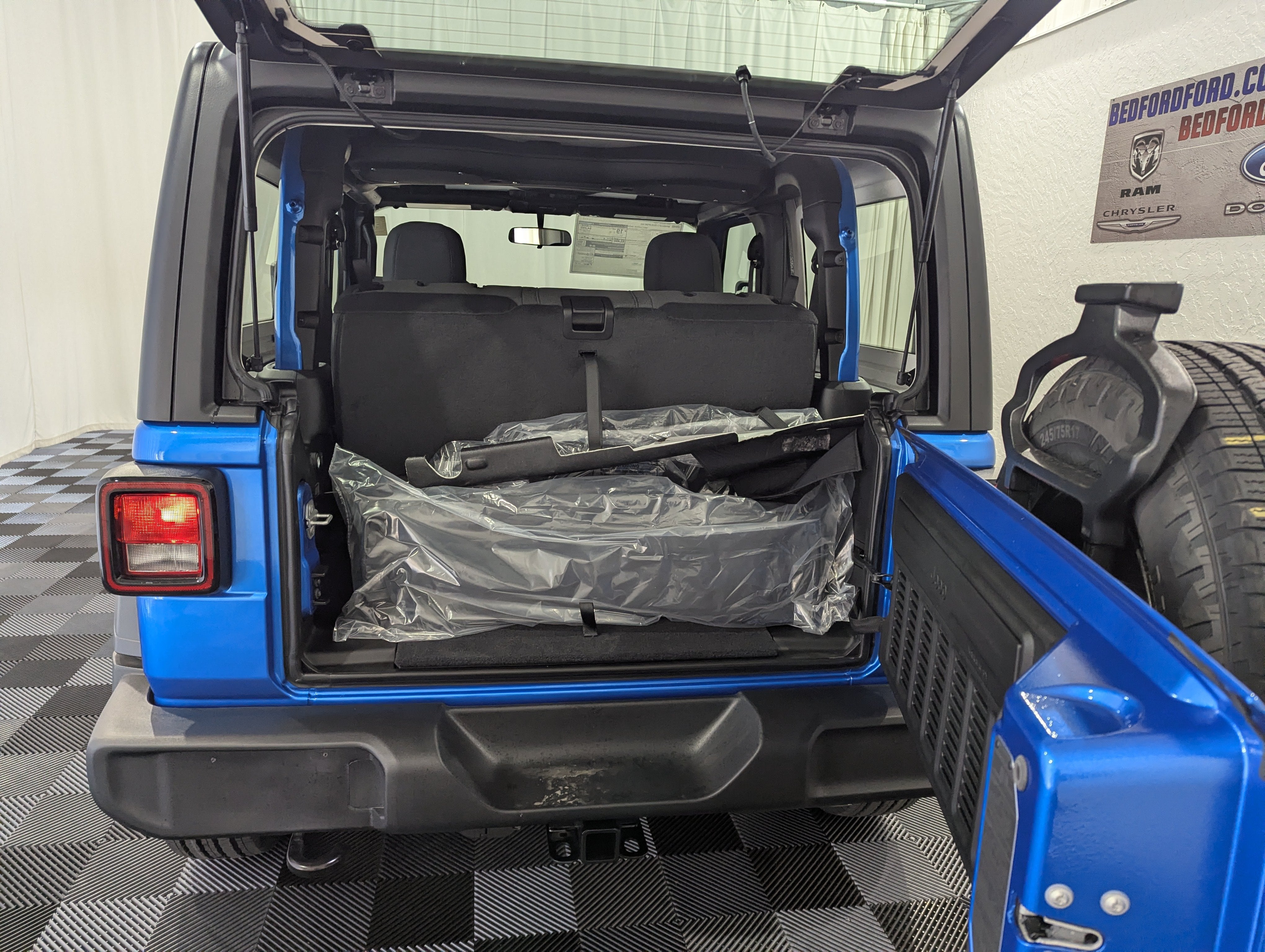 2027 Jeep Wrangler WRANGLER 2-DOOR SPORT