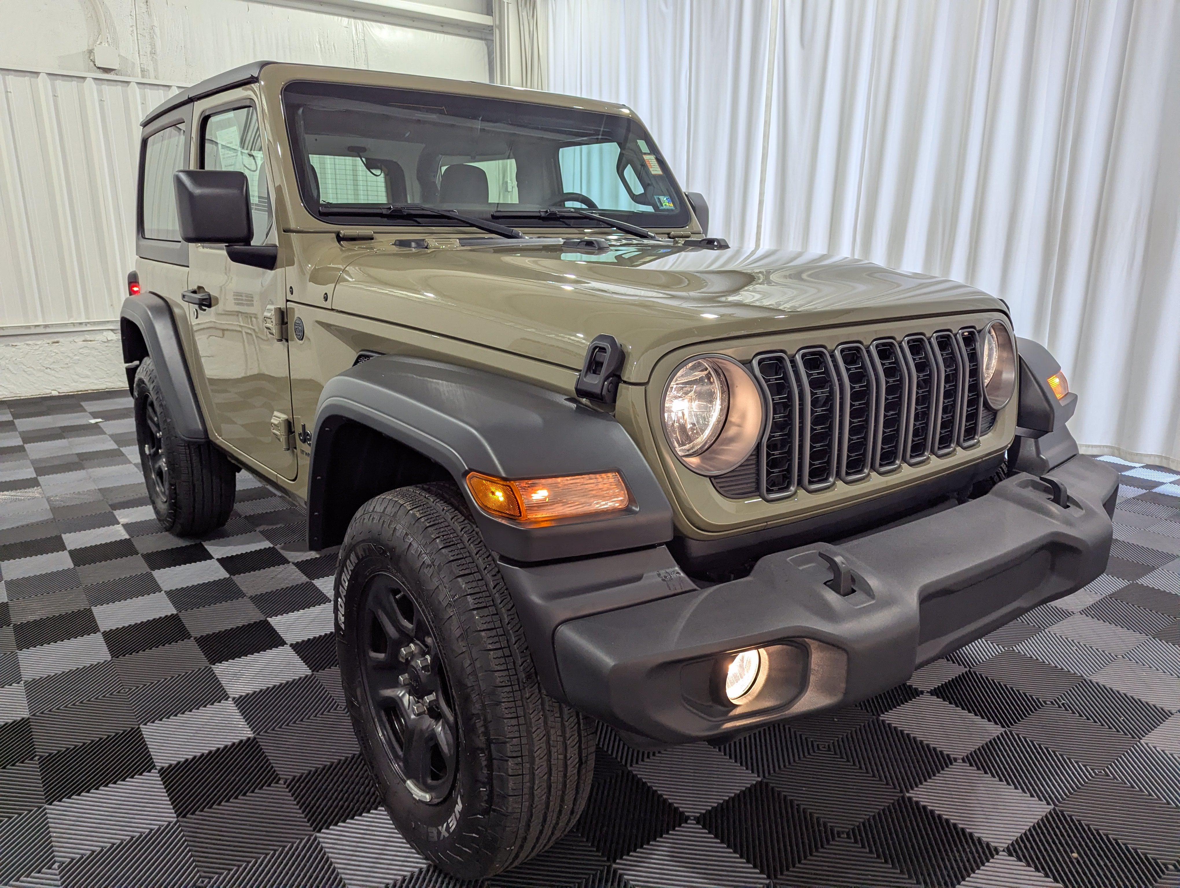 2025 Jeep Wrangler 2-Door Sport 4x4
