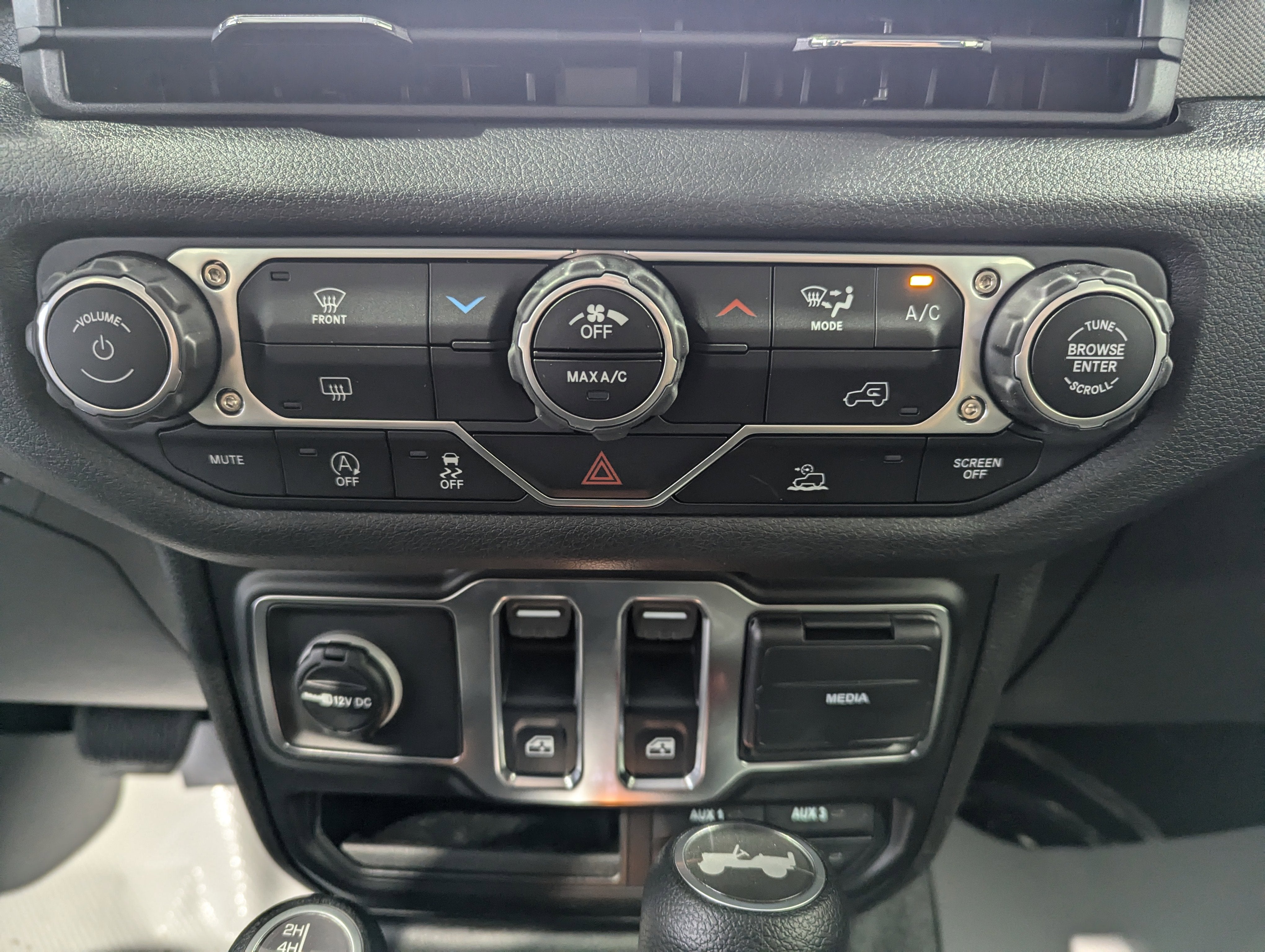 2025 Jeep Wrangler WRANGLER 2-DOOR SPORT