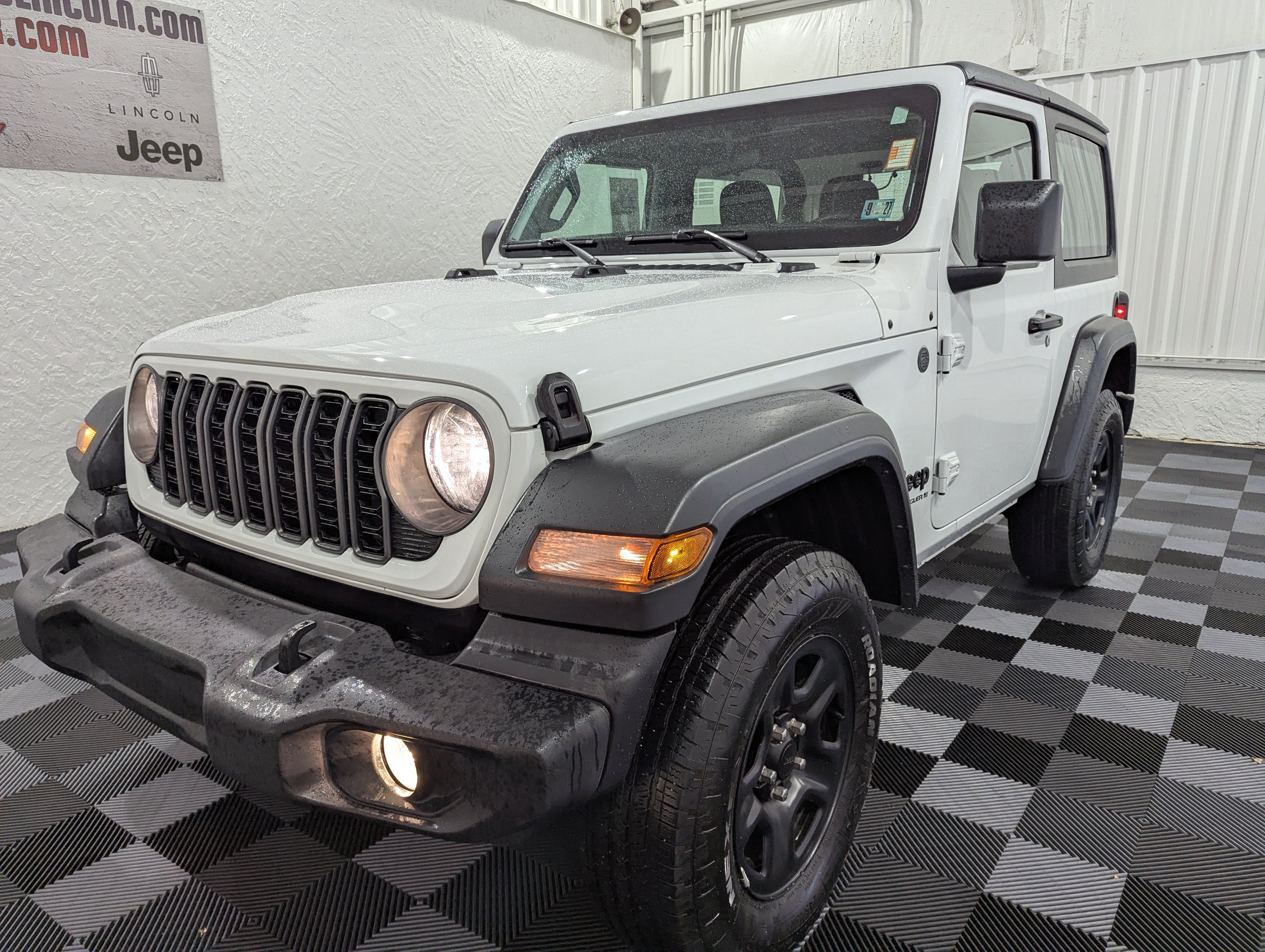 2025 Jeep Wrangler 2-Door Sport 4x4