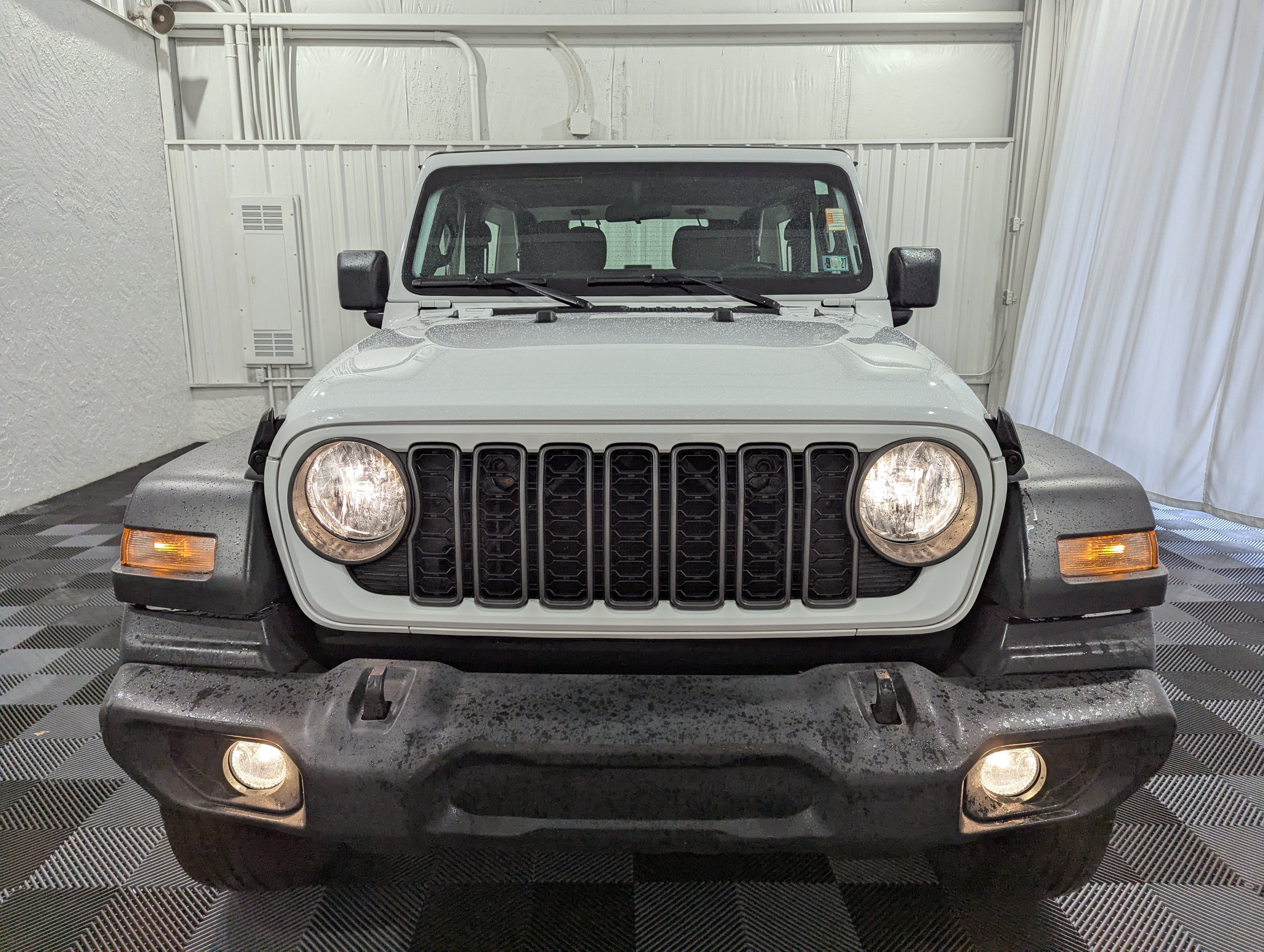 2025 Jeep Wrangler 2-Door Sport 4x4