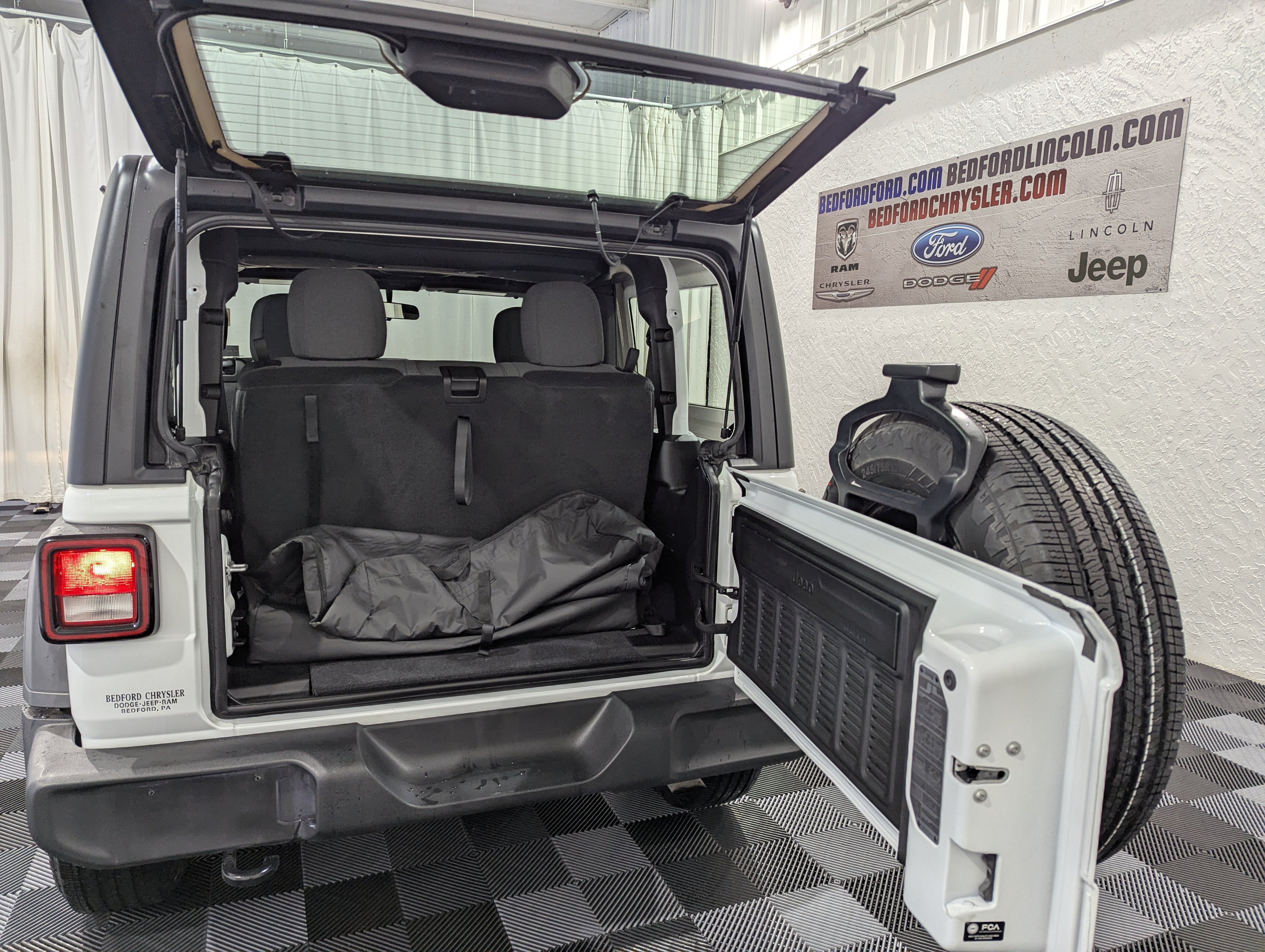 2025 Jeep Wrangler 2-Door Sport 4x4