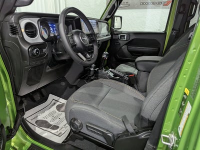 2025 Jeep Wrangler 4-Door Summit 4x4