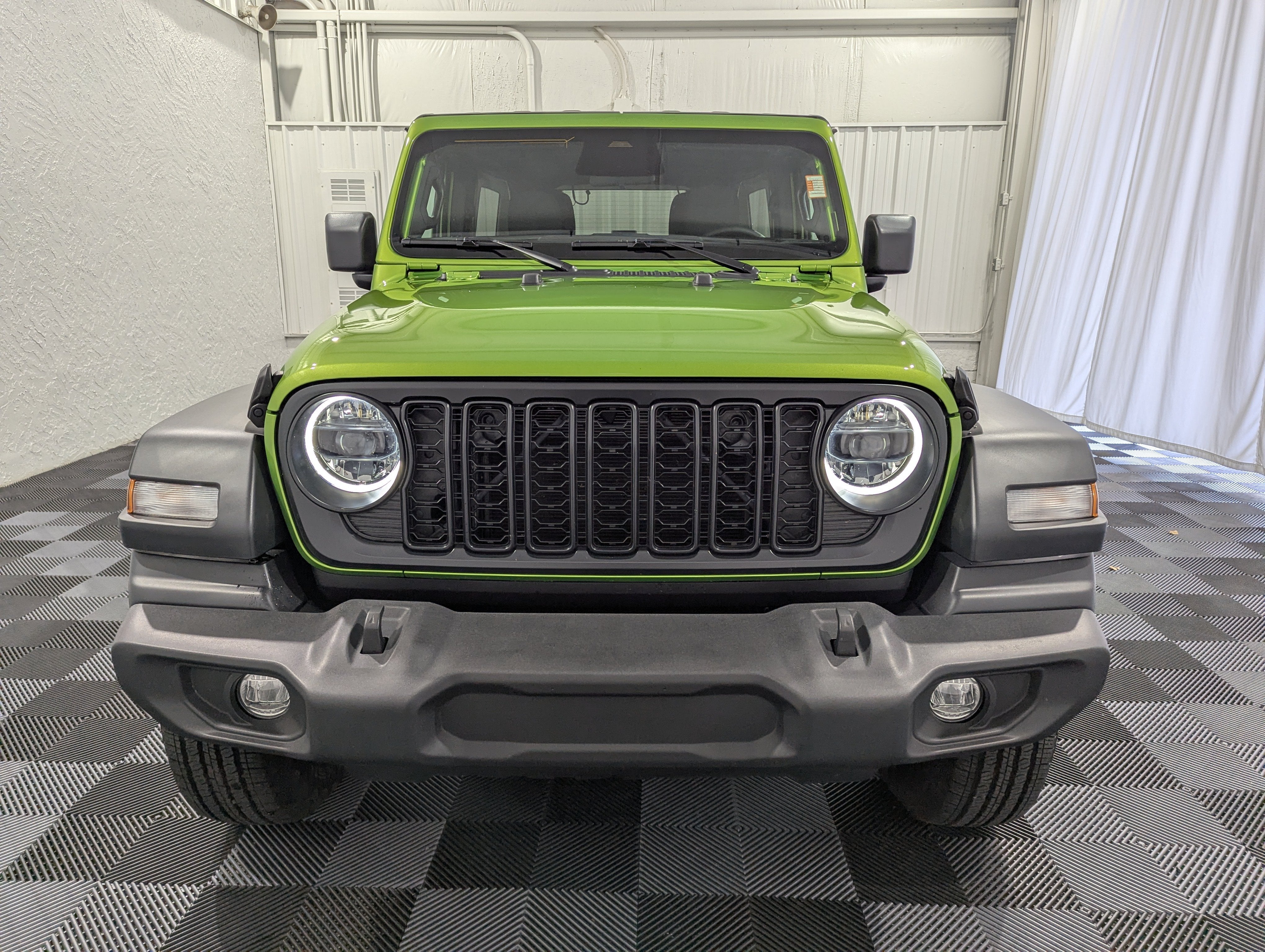 2025 Jeep Wrangler 4-Door Summit 4x4
