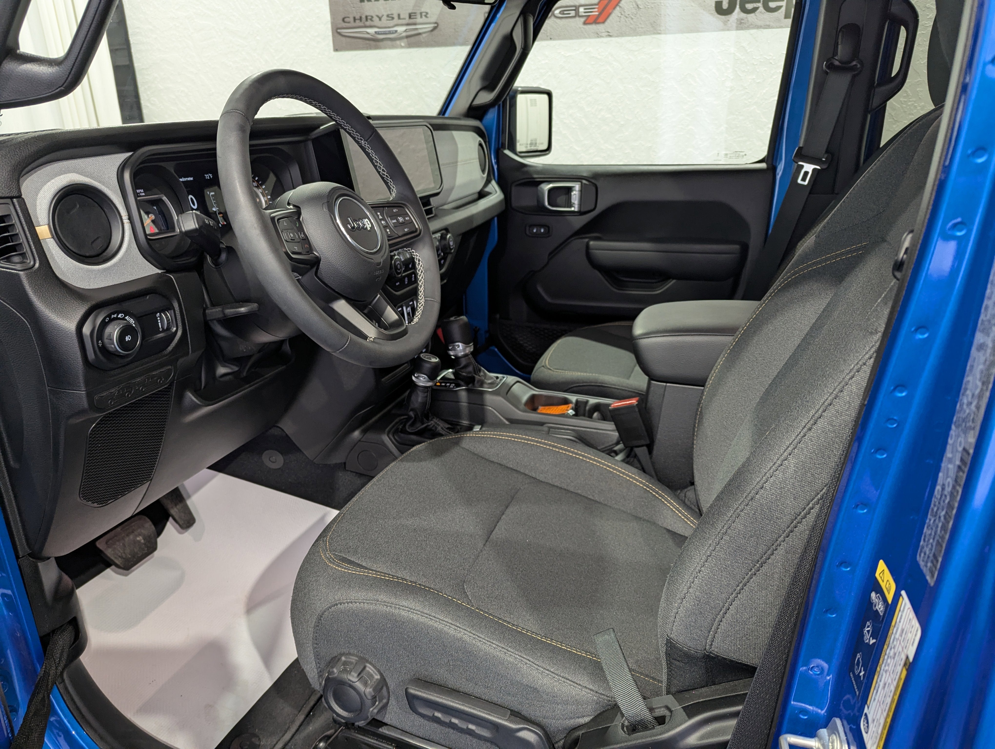 2025 Jeep Wrangler 4-Door Summit 4x4