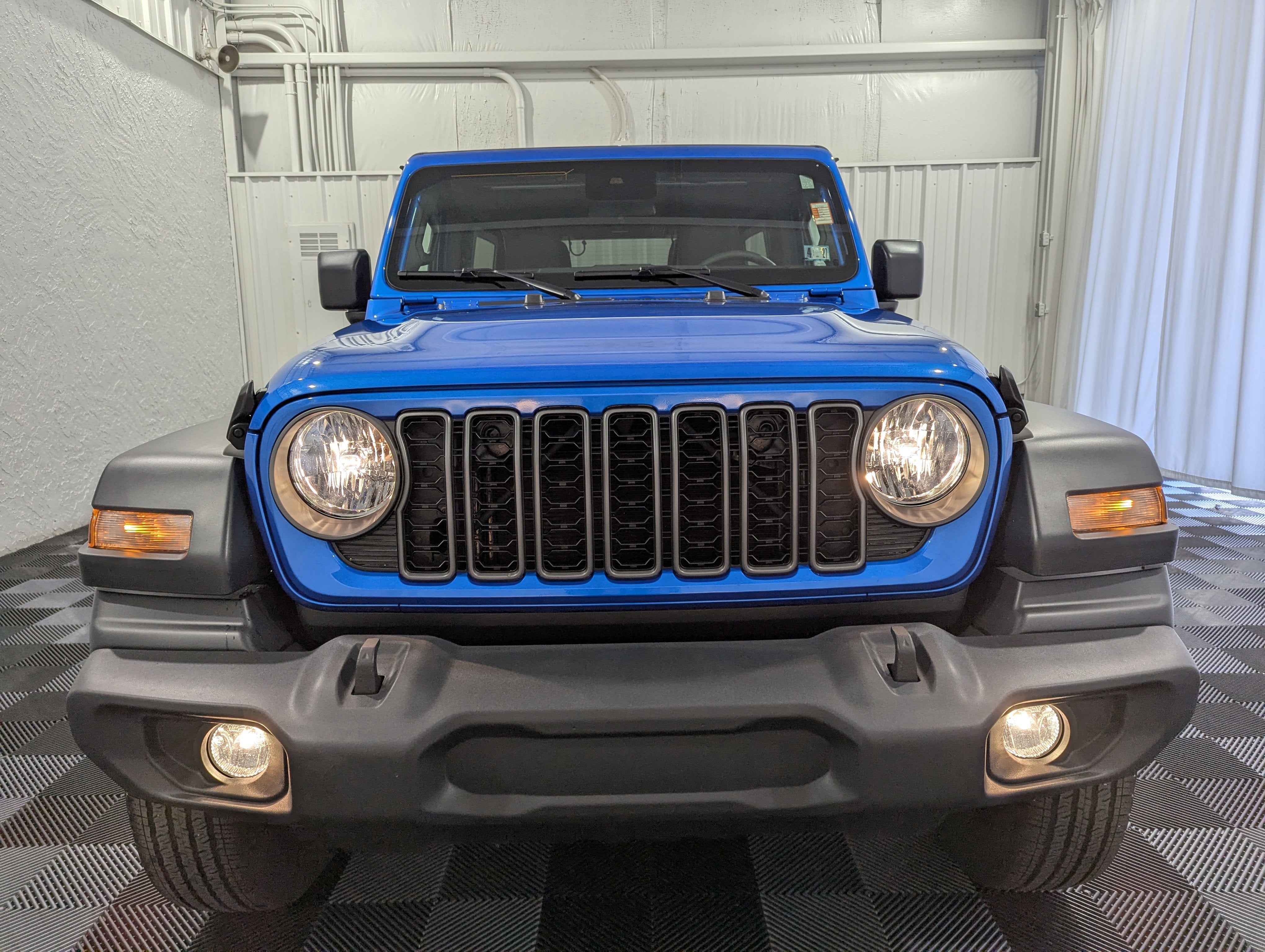 2025 Jeep Wrangler 4-Door Summit 4x4