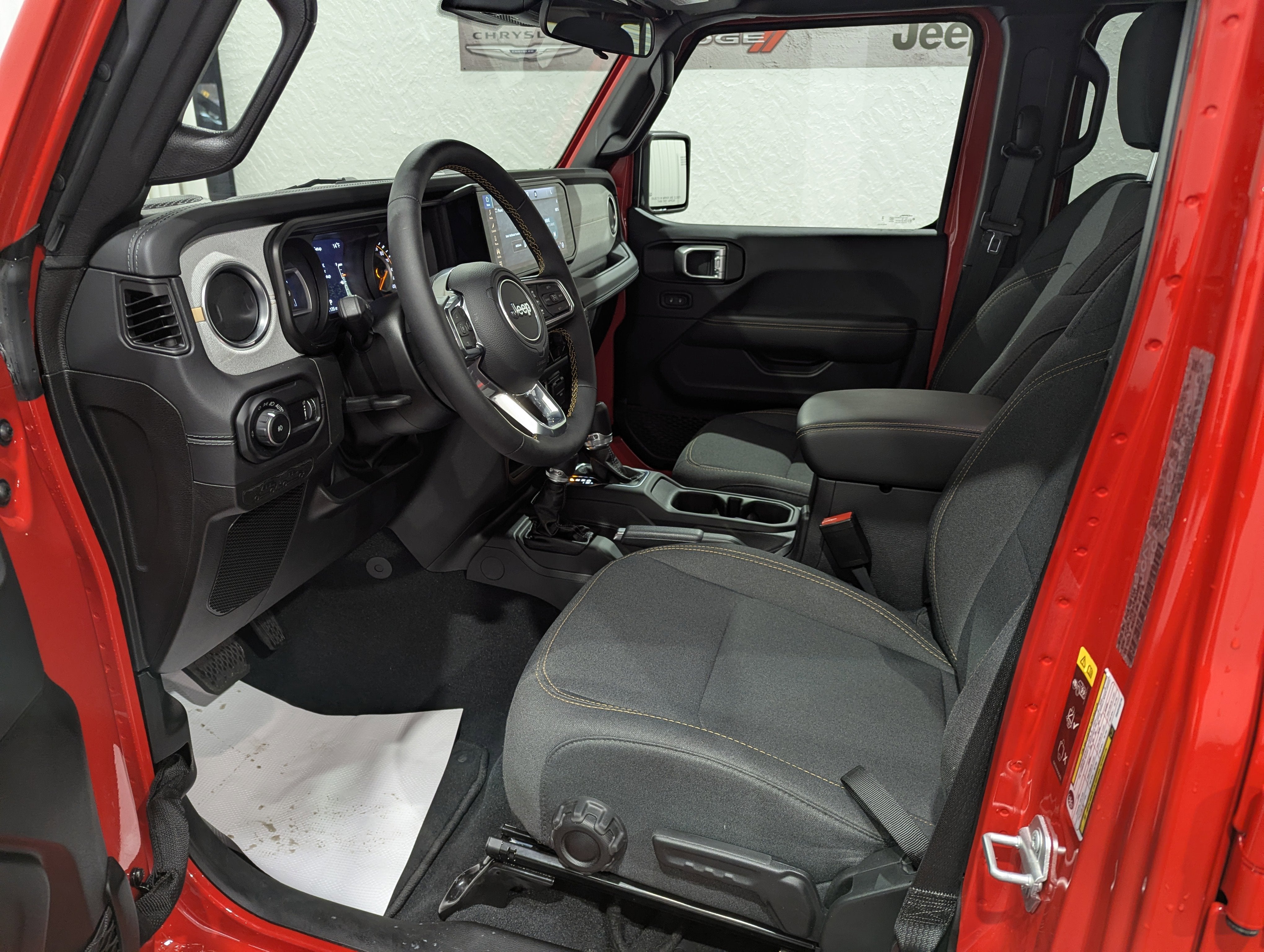 2024 Jeep Wrangler 4-Door Sahara 4x4