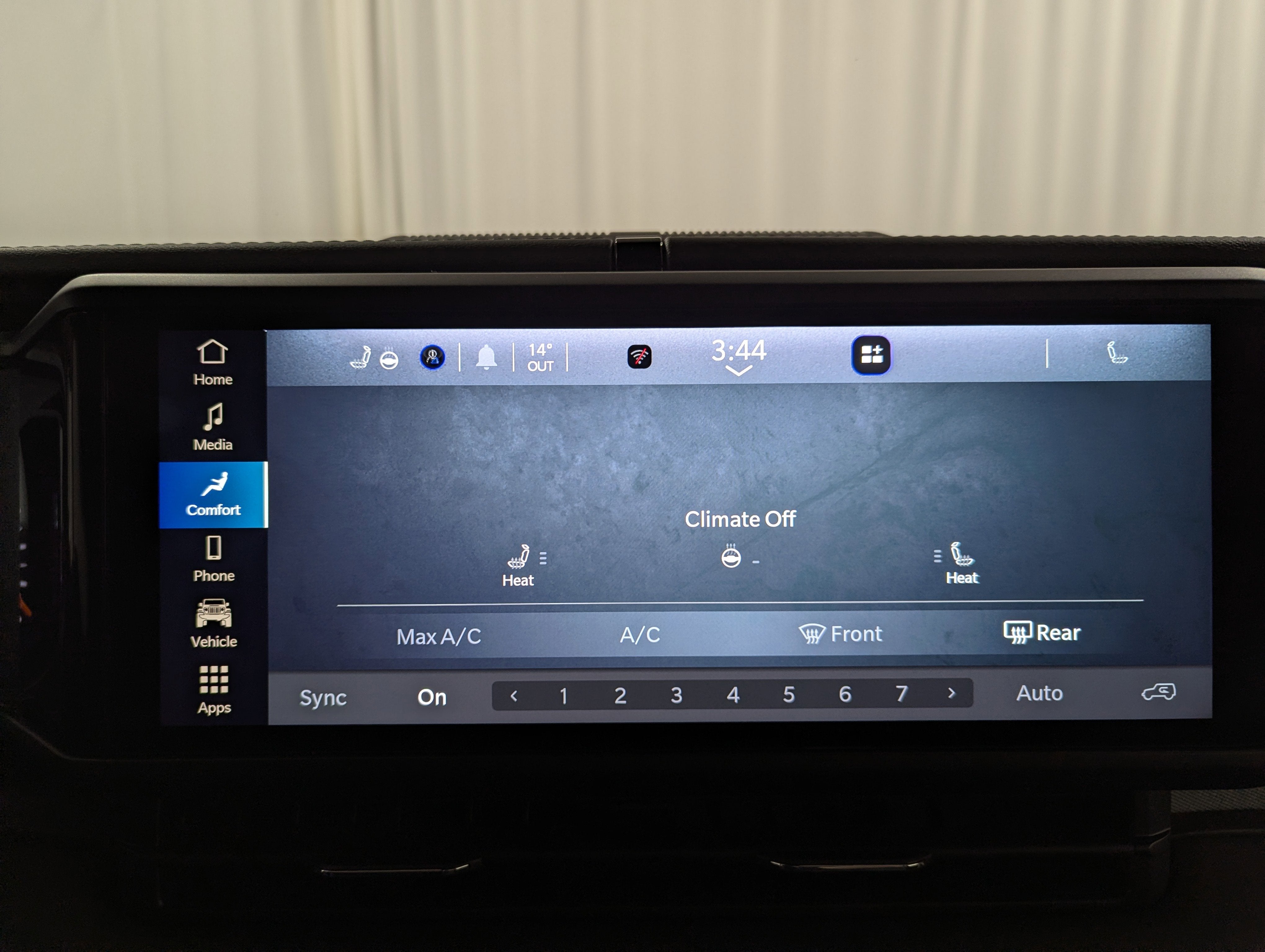 2024 Jeep Wrangler 4-Door Sahara 4x4