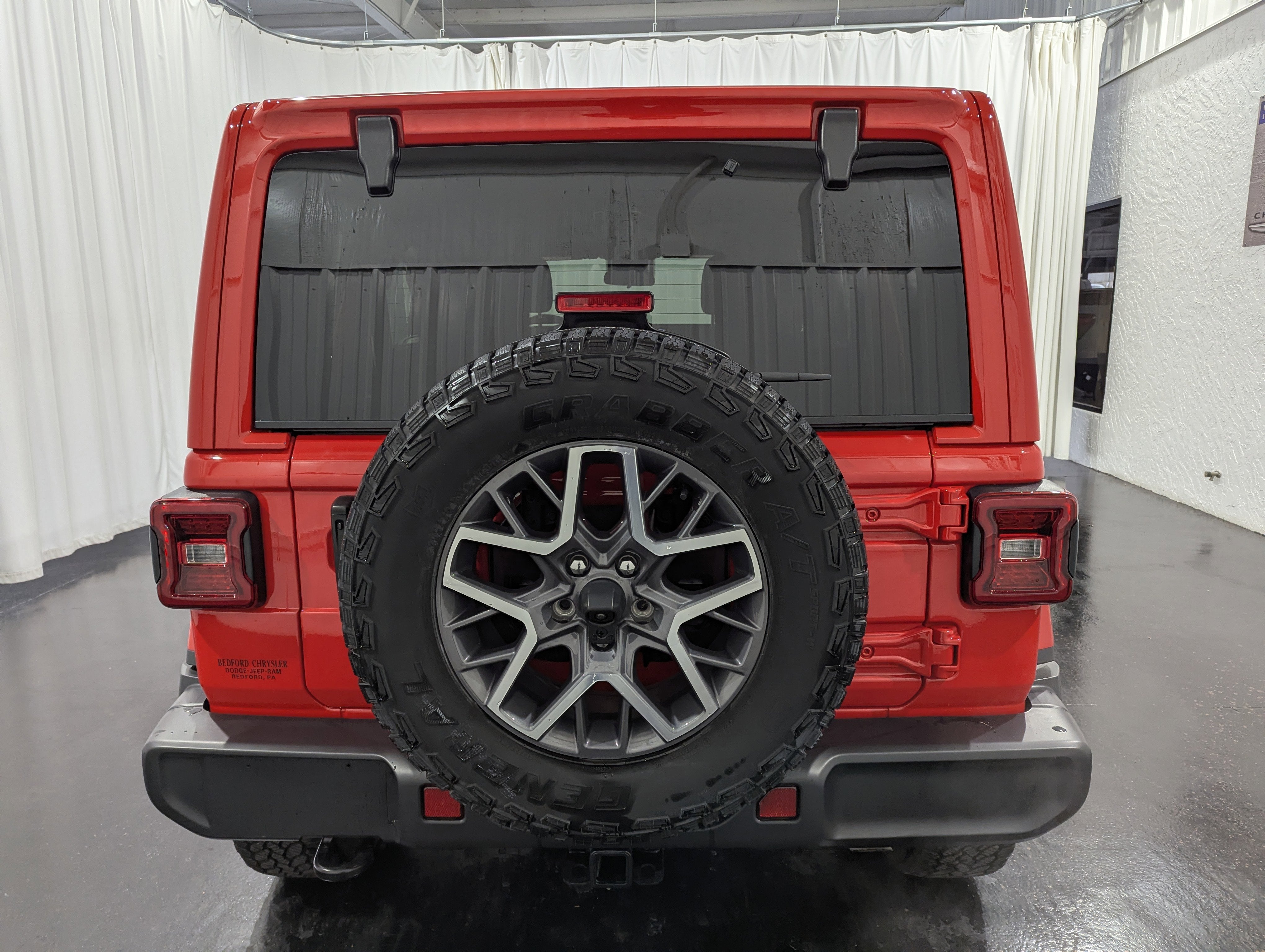 2024 Jeep Wrangler 4-Door Sahara 4x4