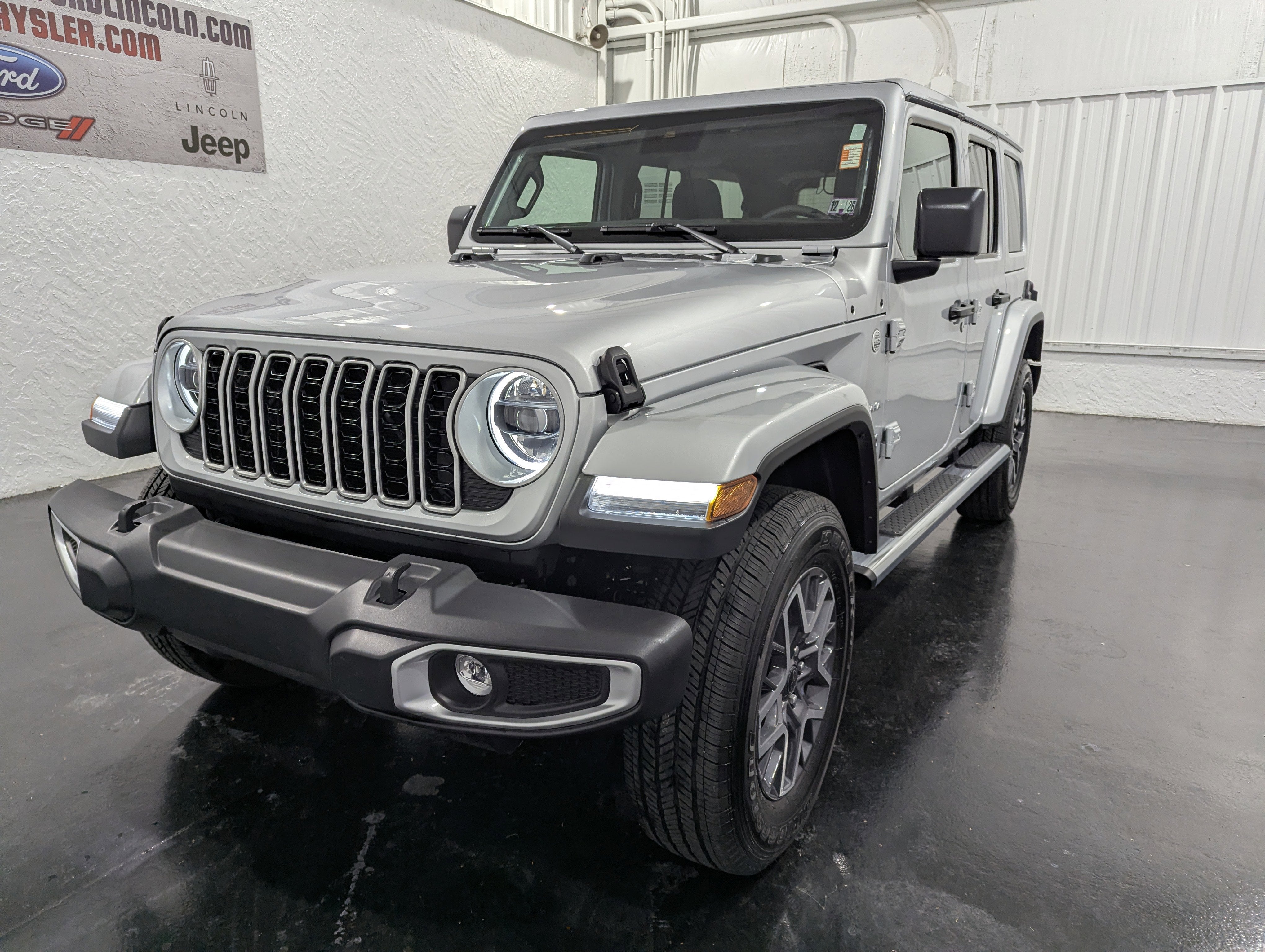 2024 Jeep Wrangler 4-Door Sahara 4x4
