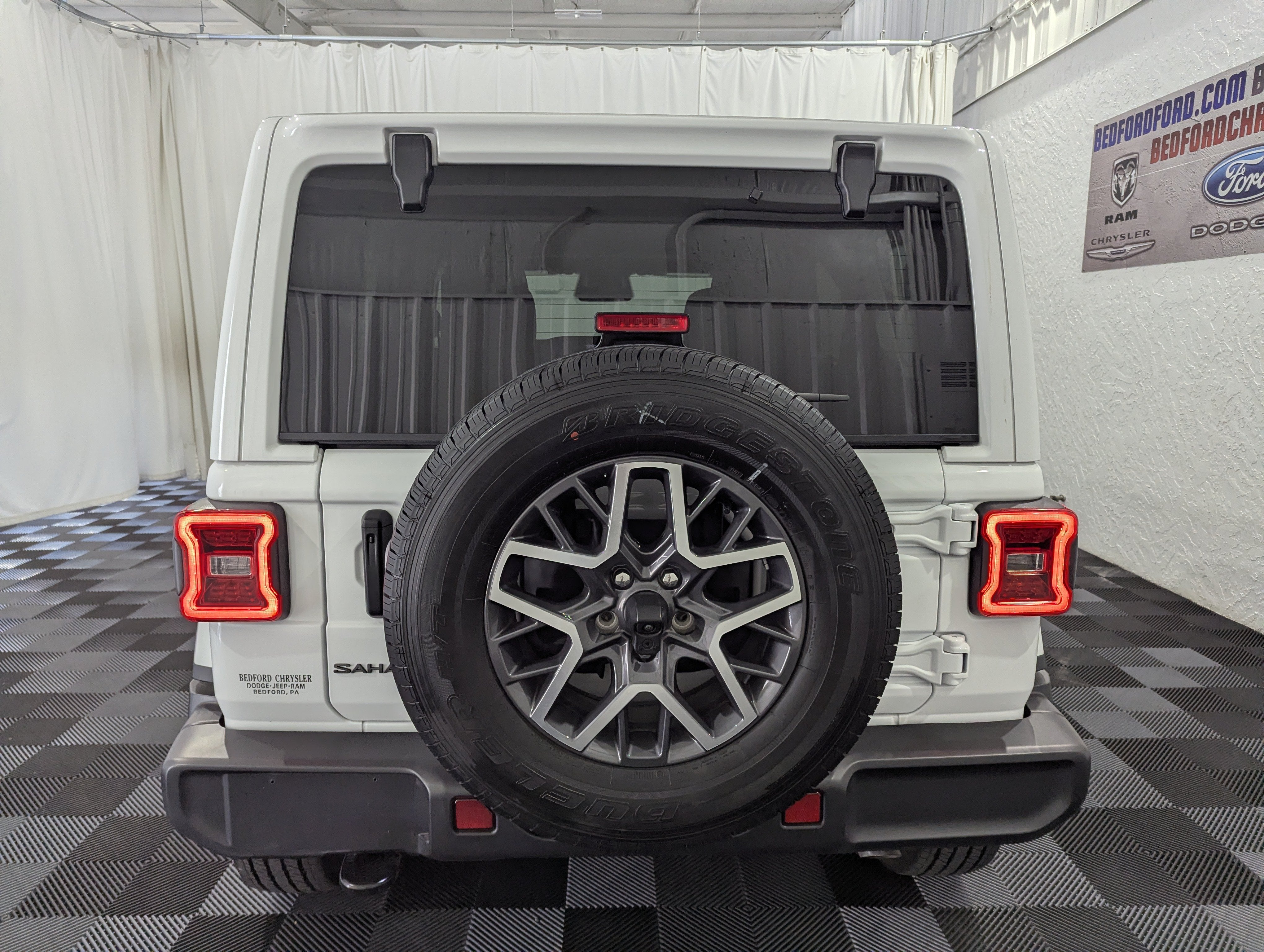 2026 Jeep Wrangler 4-Door Sahara 4x4