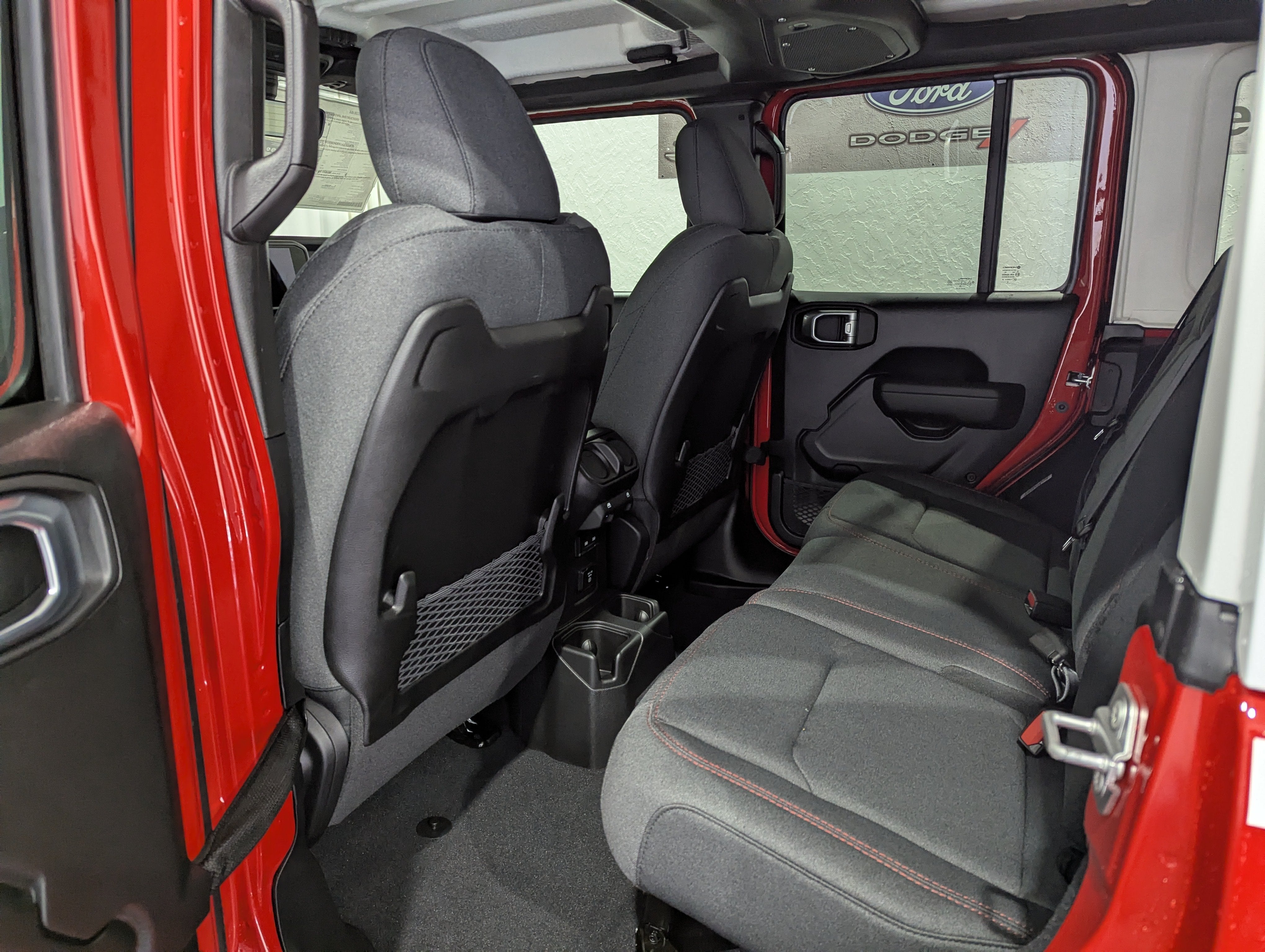 2027 Jeep Wrangler WRANGLER 4-DOOR RUBICON