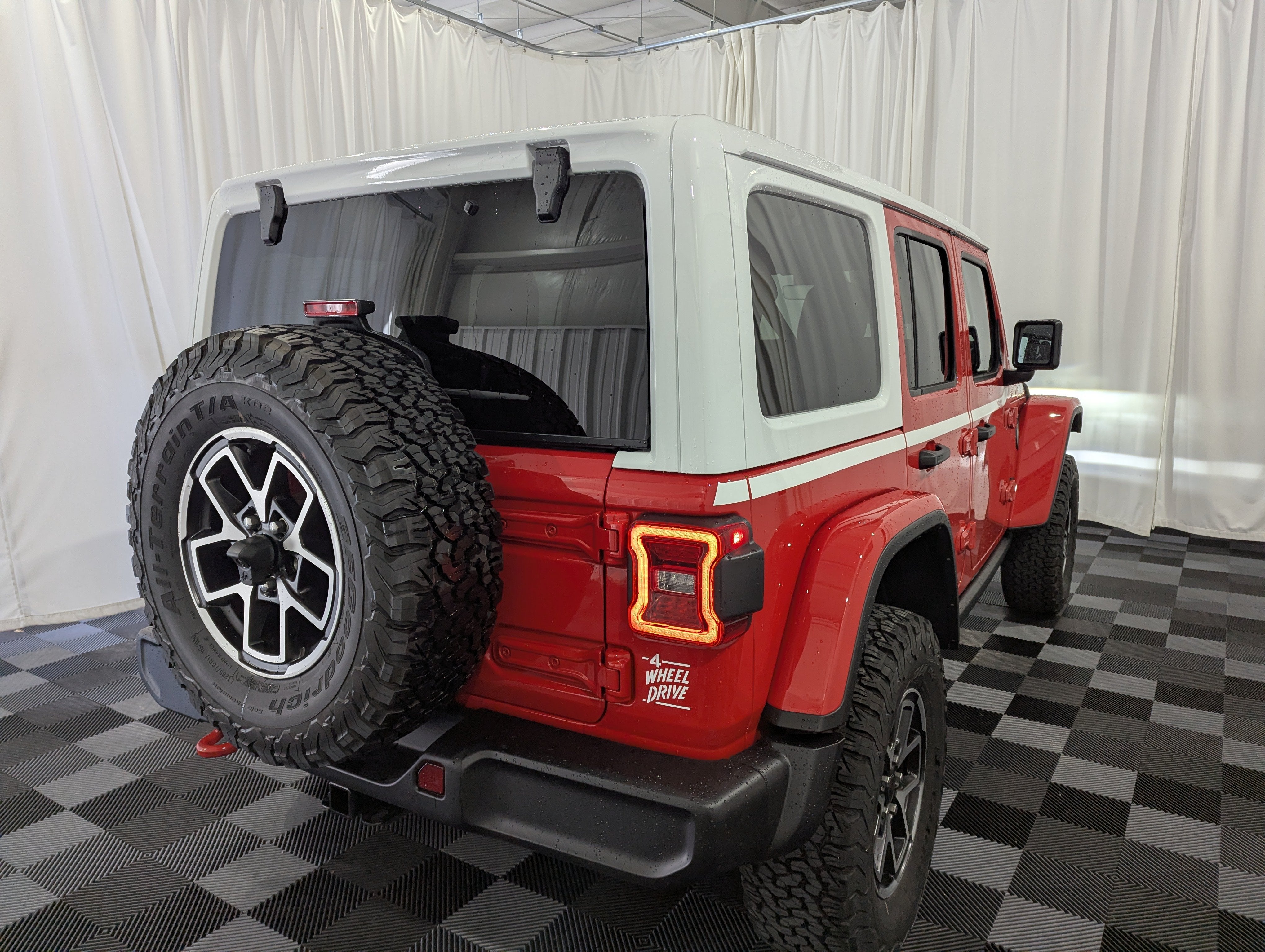 2027 Jeep Wrangler WRANGLER 4-DOOR RUBICON