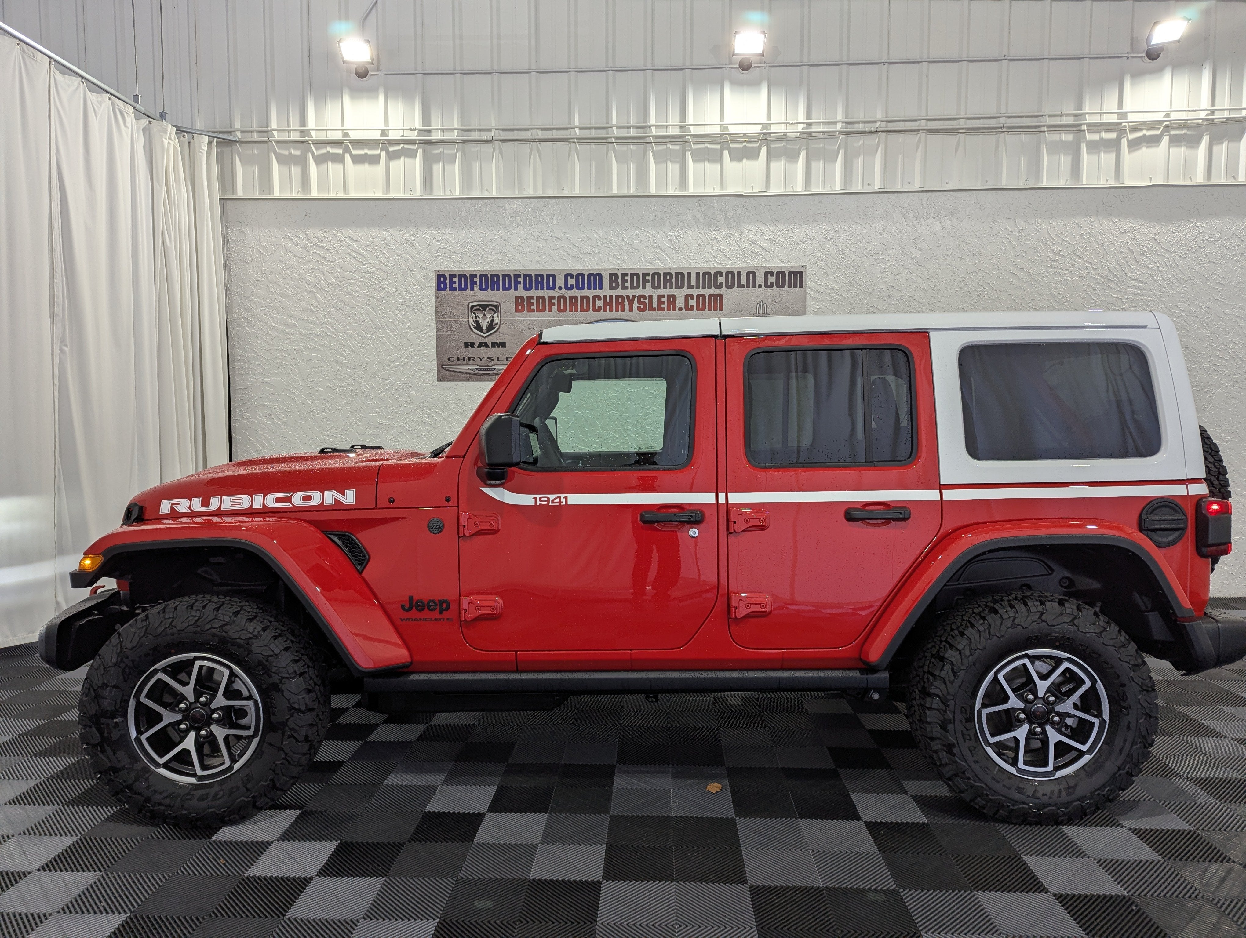 2027 Jeep Wrangler WRANGLER 4-DOOR RUBICON