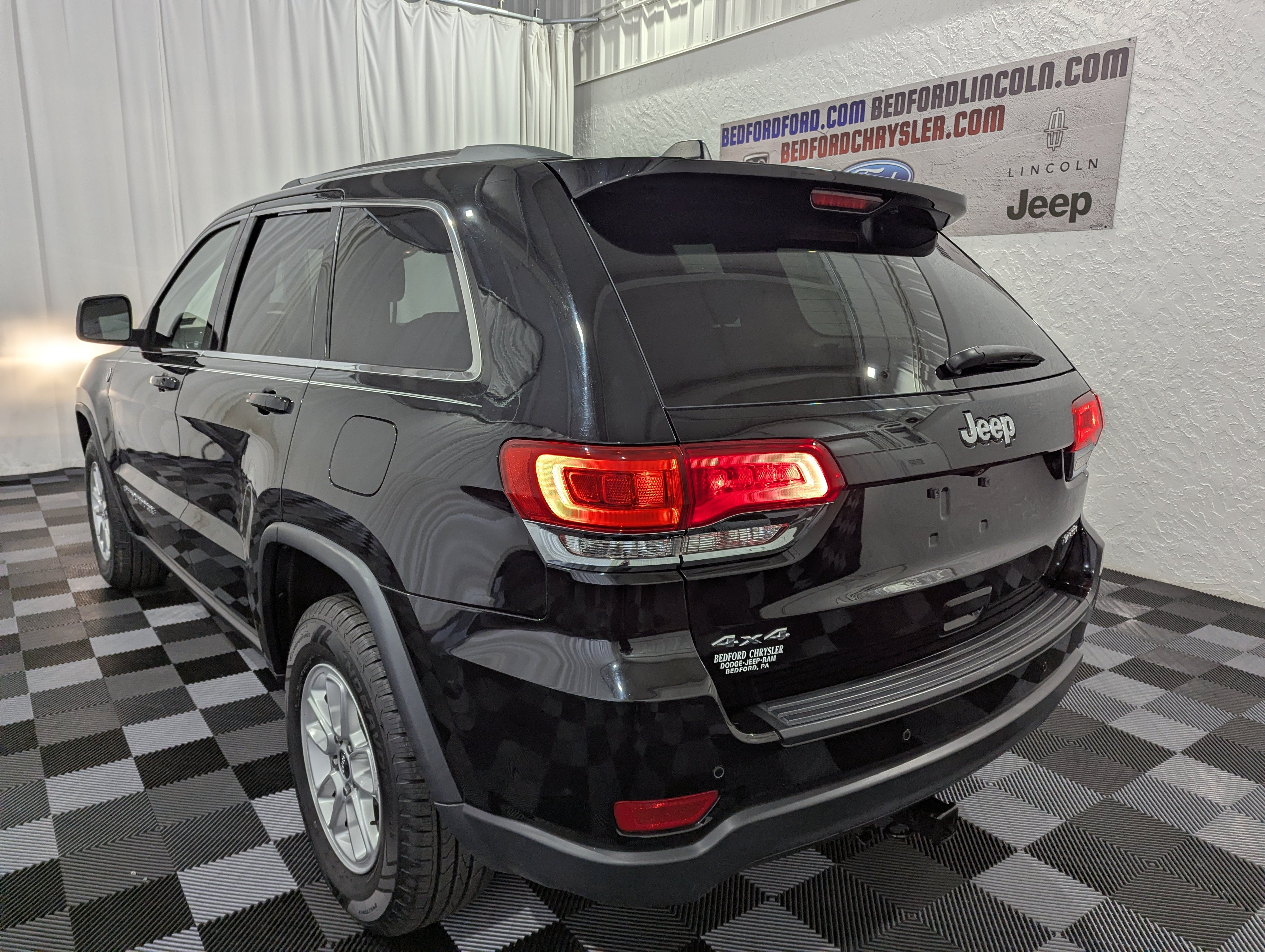 2018 Jeep Grand Cherokee Laredo E 4x4
