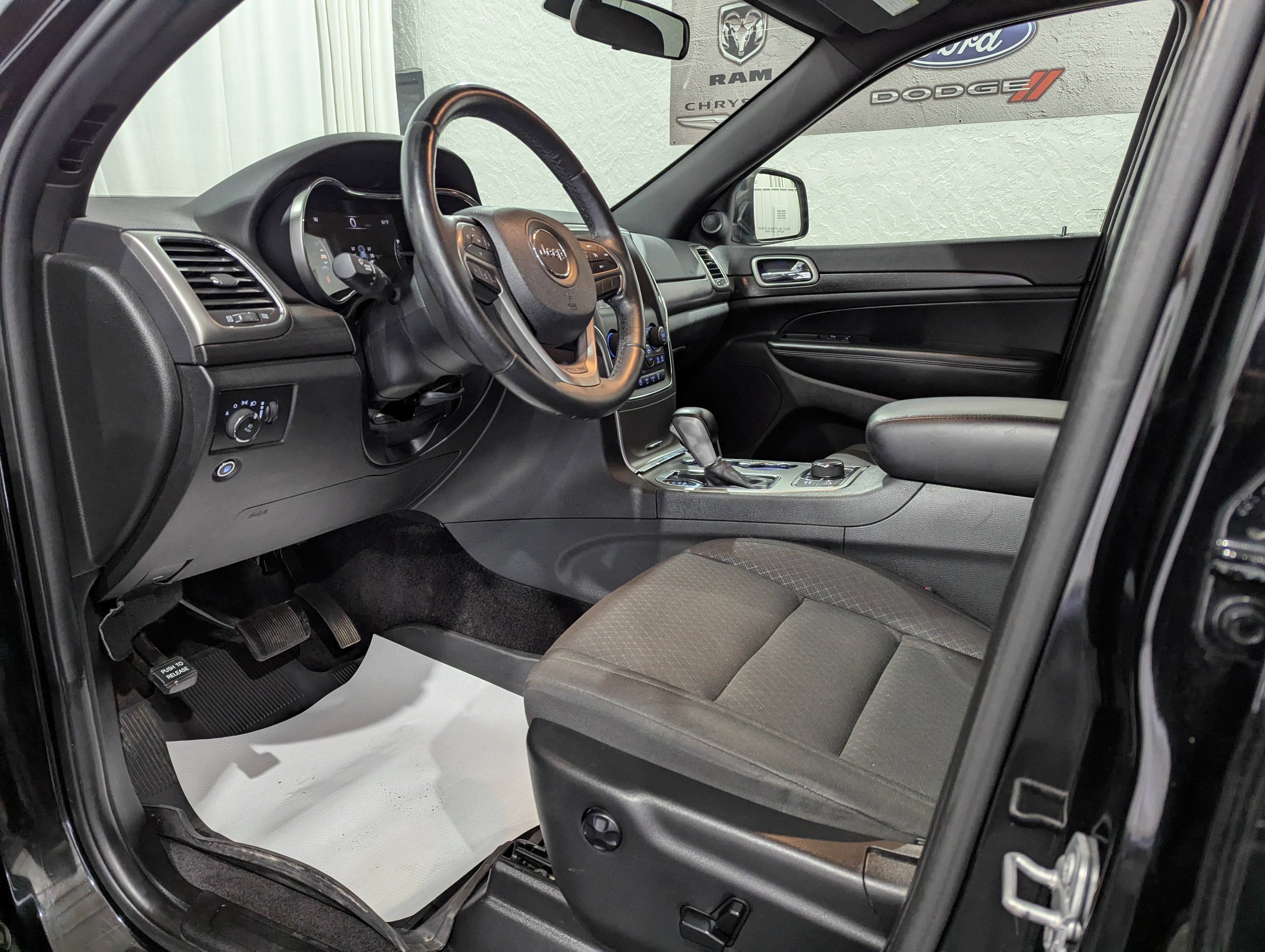 2018 Jeep Grand Cherokee Laredo E 4x4
