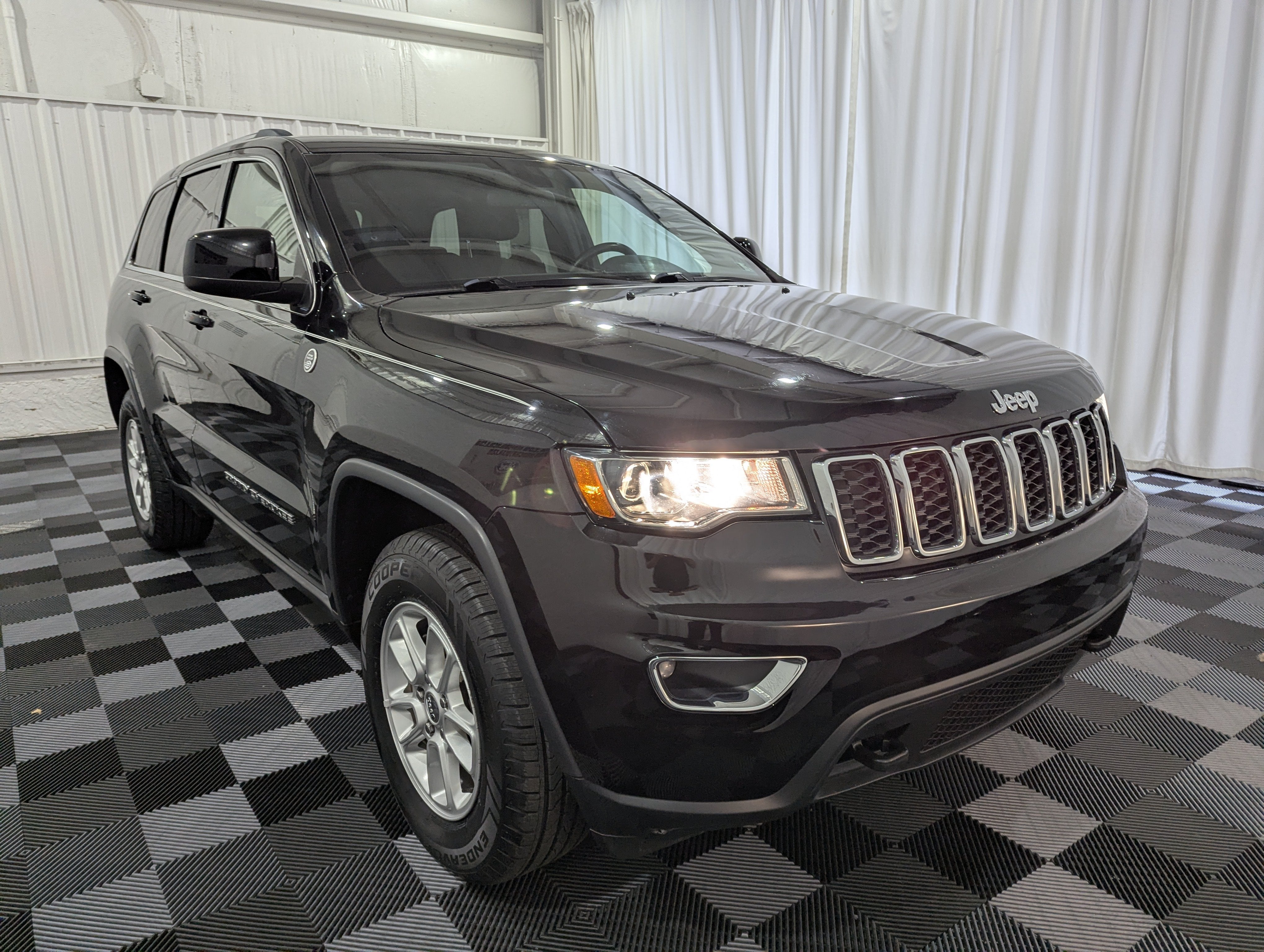 2018 Jeep Grand Cherokee Laredo E 4x4