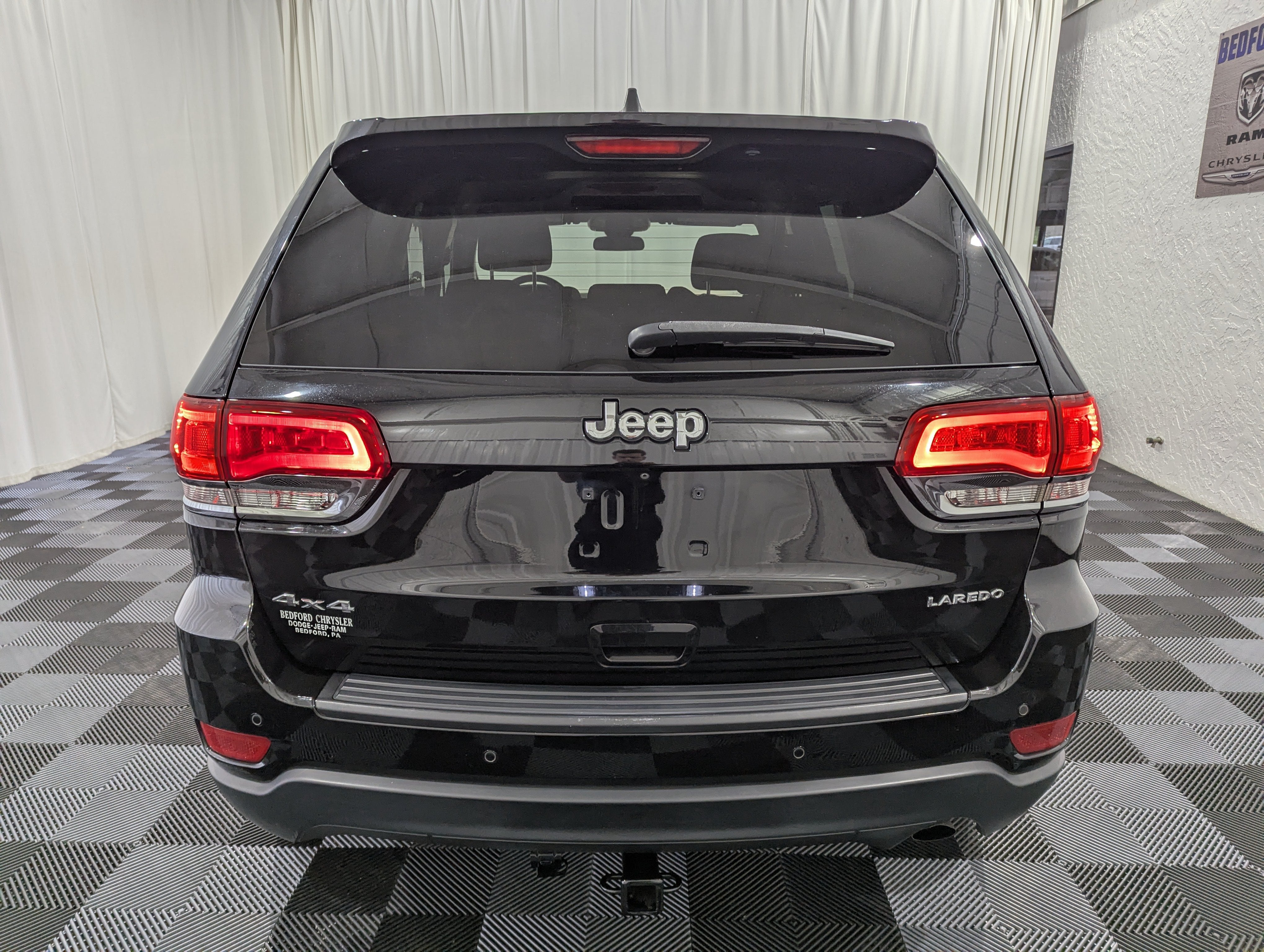 2018 Jeep Grand Cherokee Laredo E 4x4