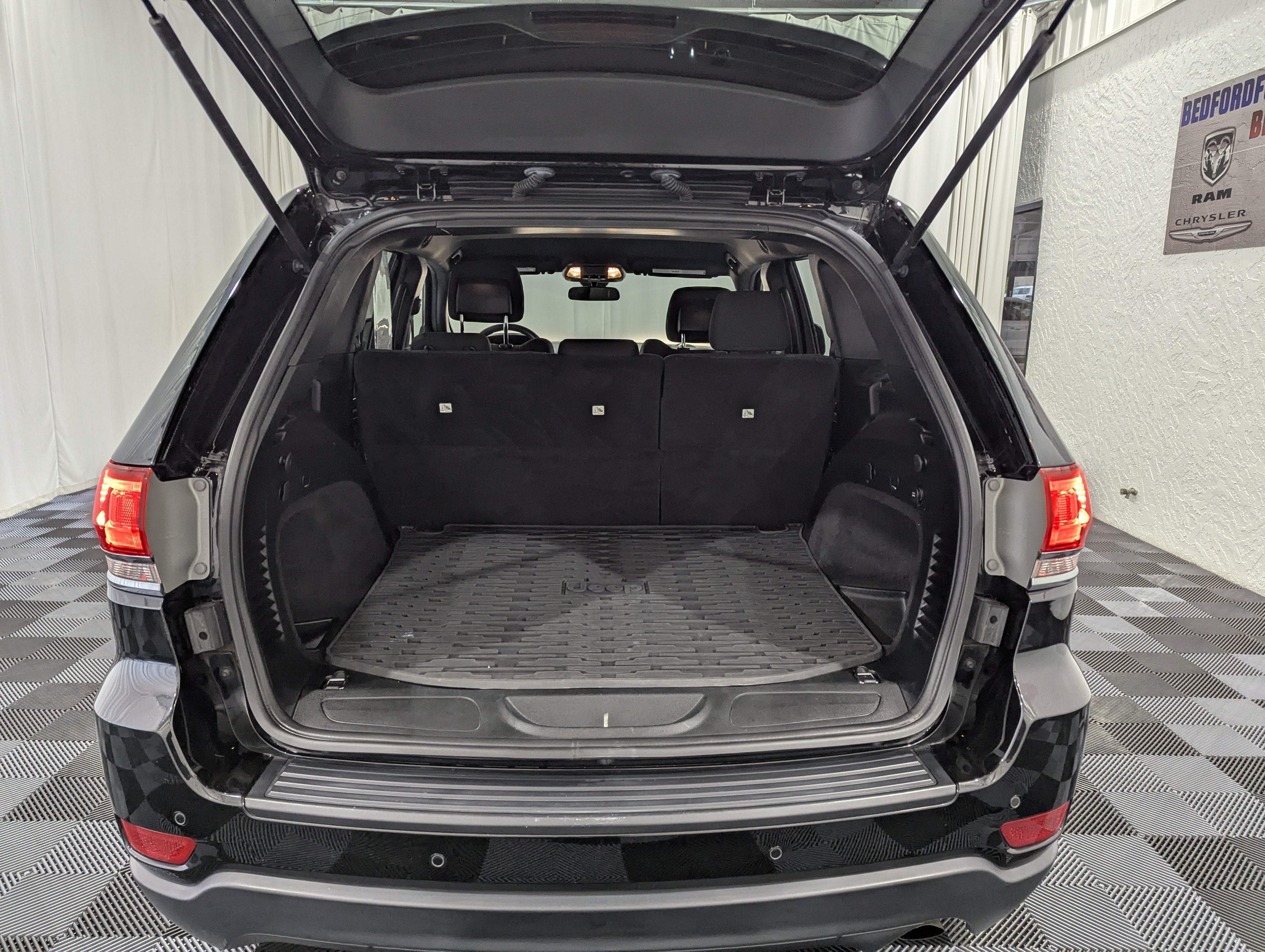 2018 Jeep Grand Cherokee Laredo E 4x4