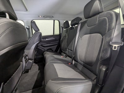 2023 Jeep Grand Cherokee Laredo 4x4