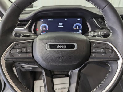 2023 Jeep Grand Cherokee Laredo 4x4