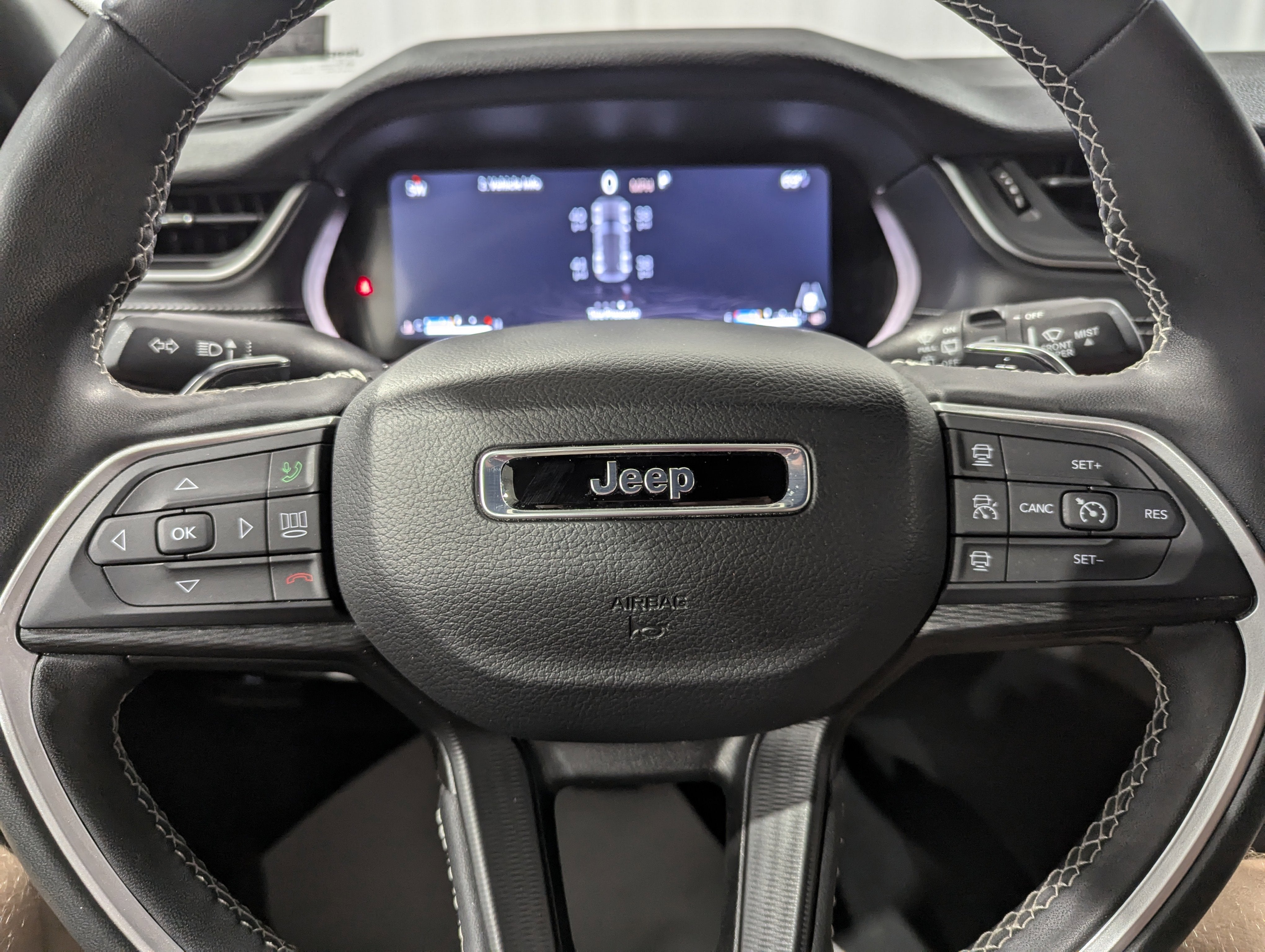 2024 Jeep Grand Cherokee Laredo X 4x4