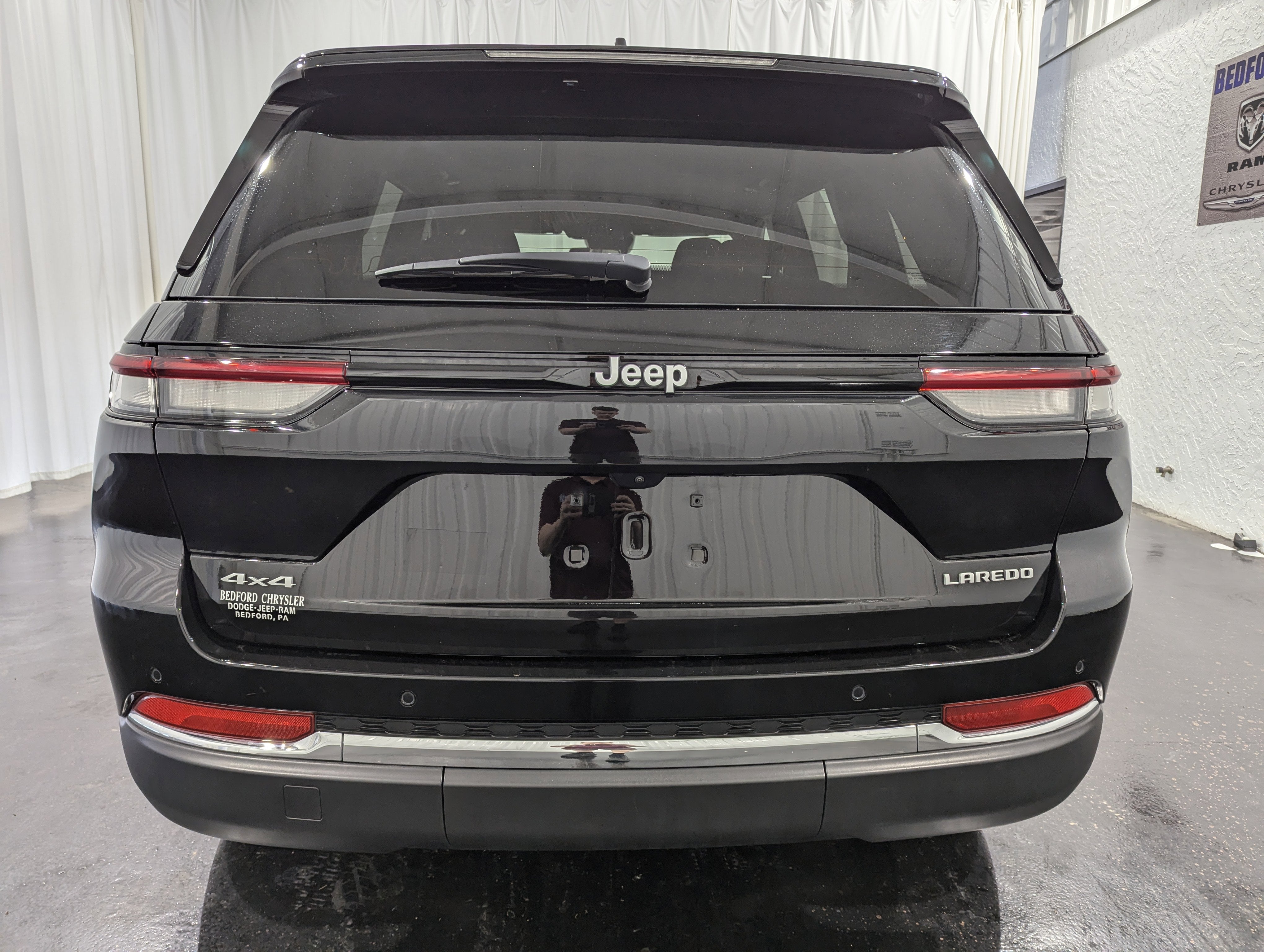 2024 Jeep Grand Cherokee Laredo X 4x4