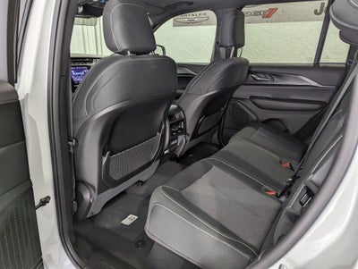 2026 Jeep Grand Cherokee GRAND CHEROKEE LAREDO X 4X4