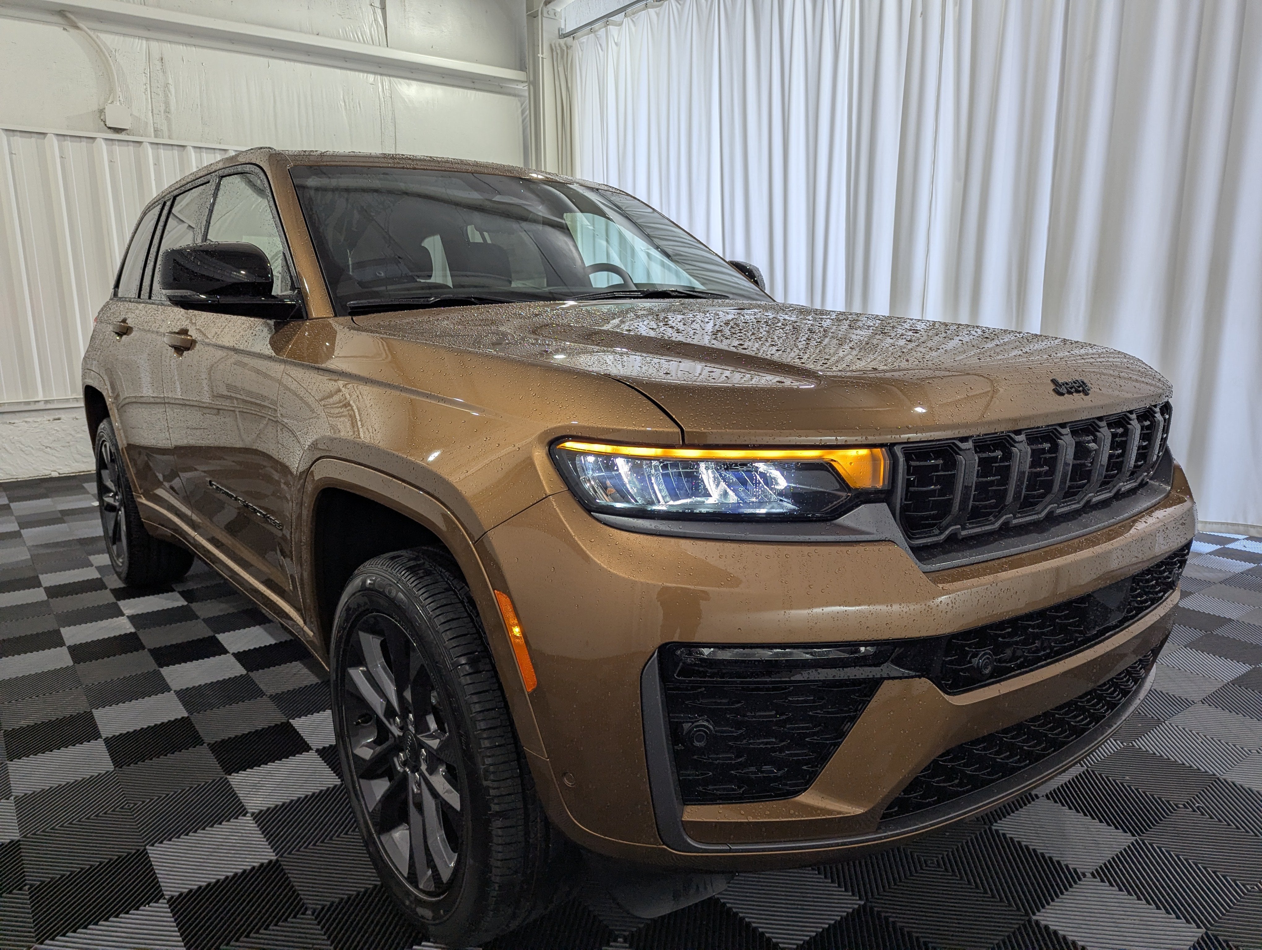 2026 Jeep Grand Cherokee GRAND CHEROKEE LIMITED RESERVE 4X4