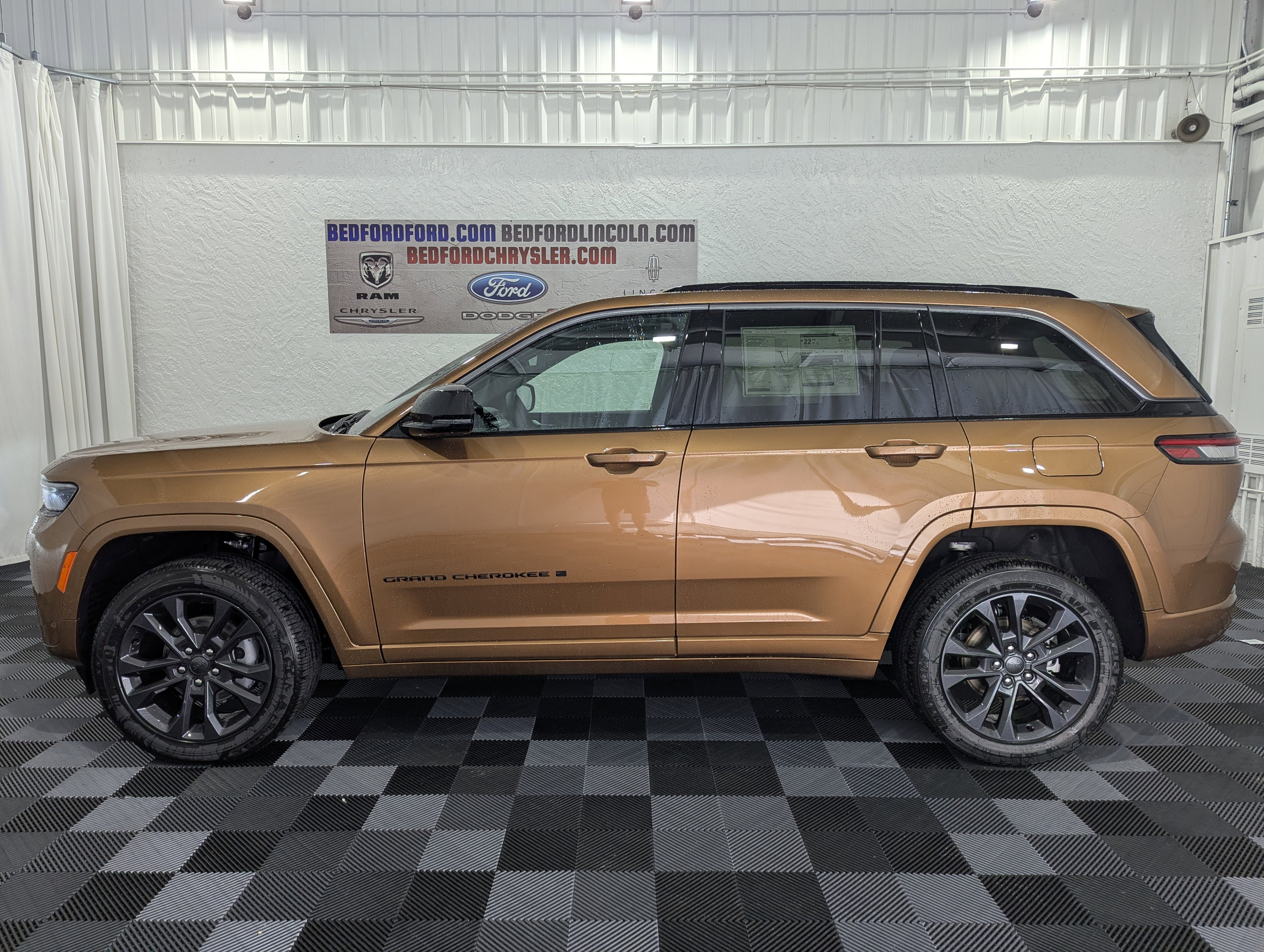 2026 Jeep Grand Cherokee GRAND CHEROKEE LIMITED RESERVE 4X4
