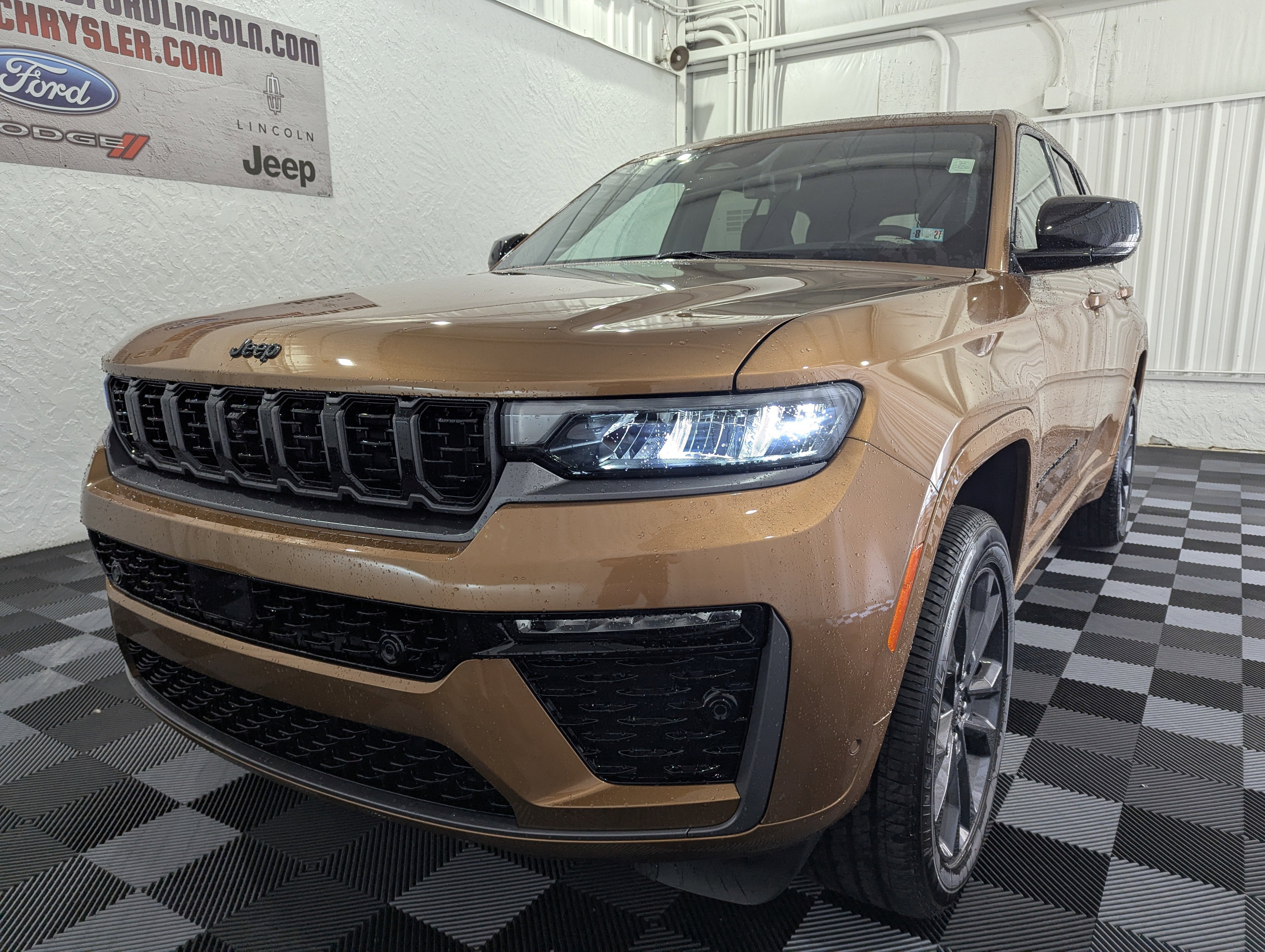 2026 Jeep Grand Cherokee GRAND CHEROKEE LIMITED RESERVE 4X4
