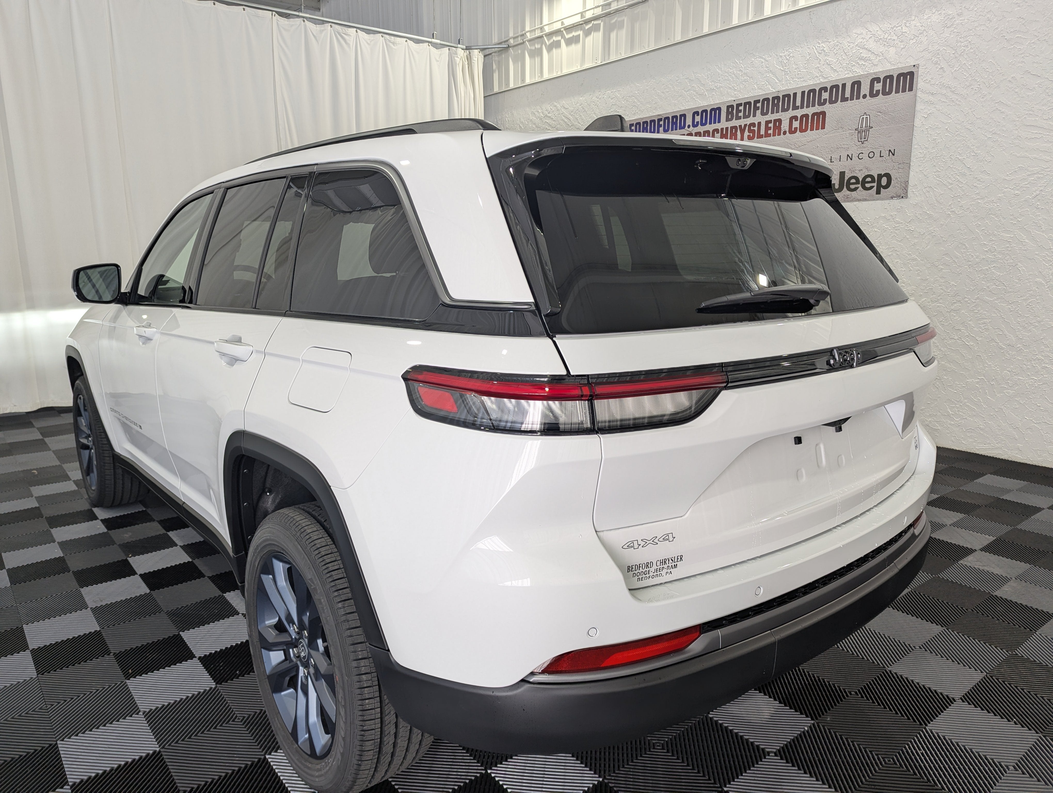 2026 Jeep Grand Cherokee GRAND CHEROKEE 85TH ANNIVERSARY EDITION 4X4