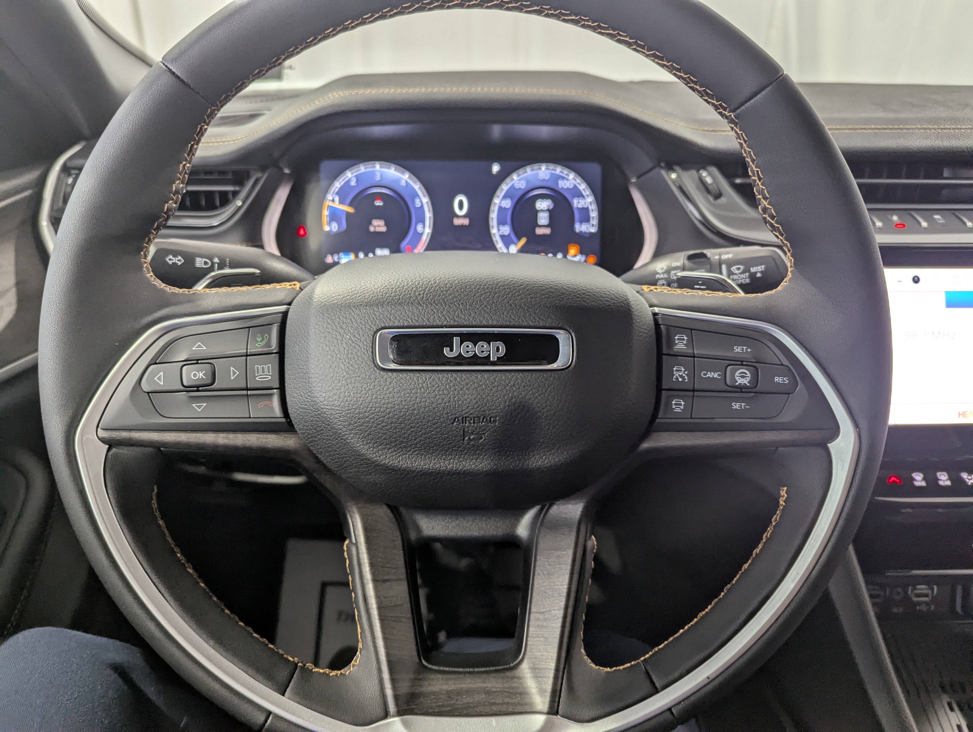 2026 Jeep Grand Cherokee GRAND CHEROKEE 85TH ANNIVERSARY EDITION 4X4