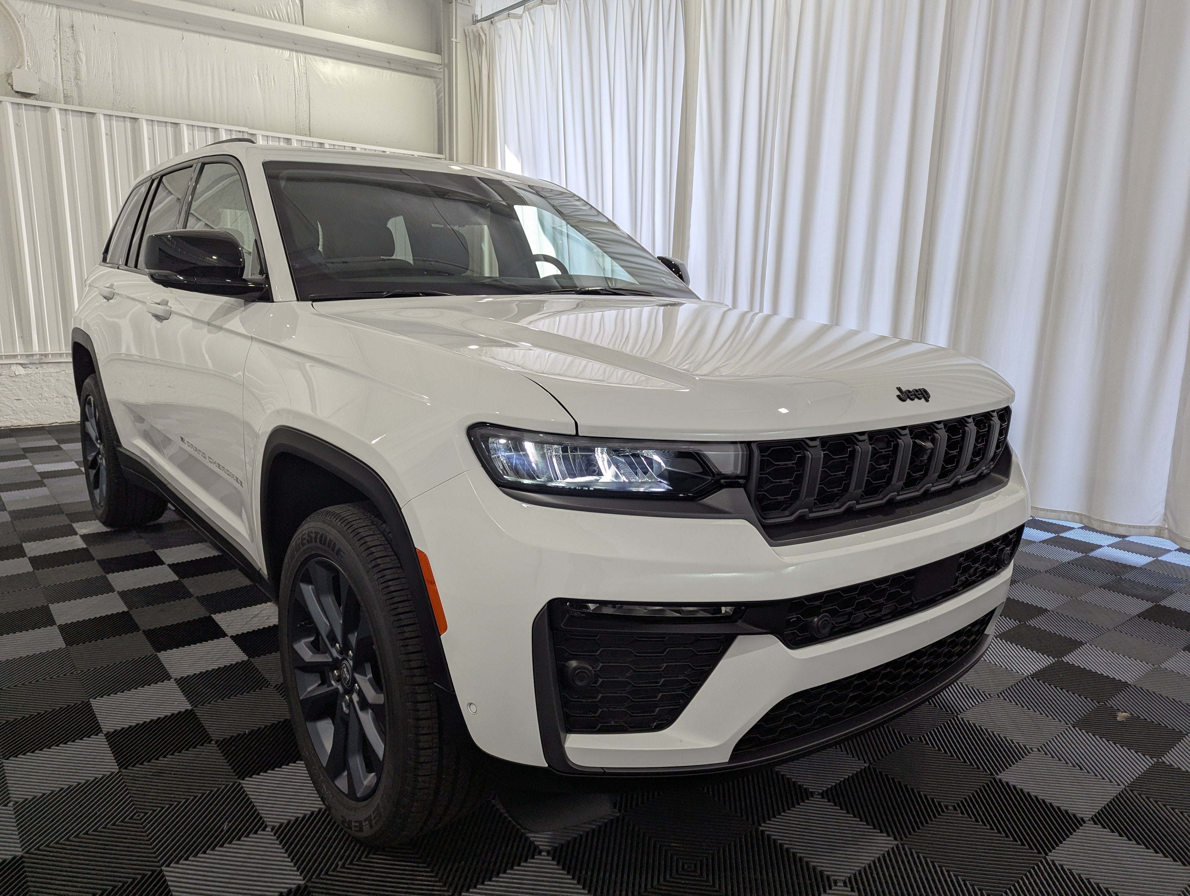 2026 Jeep Grand Cherokee GRAND CHEROKEE 85TH ANNIVERSARY EDITION 4X4