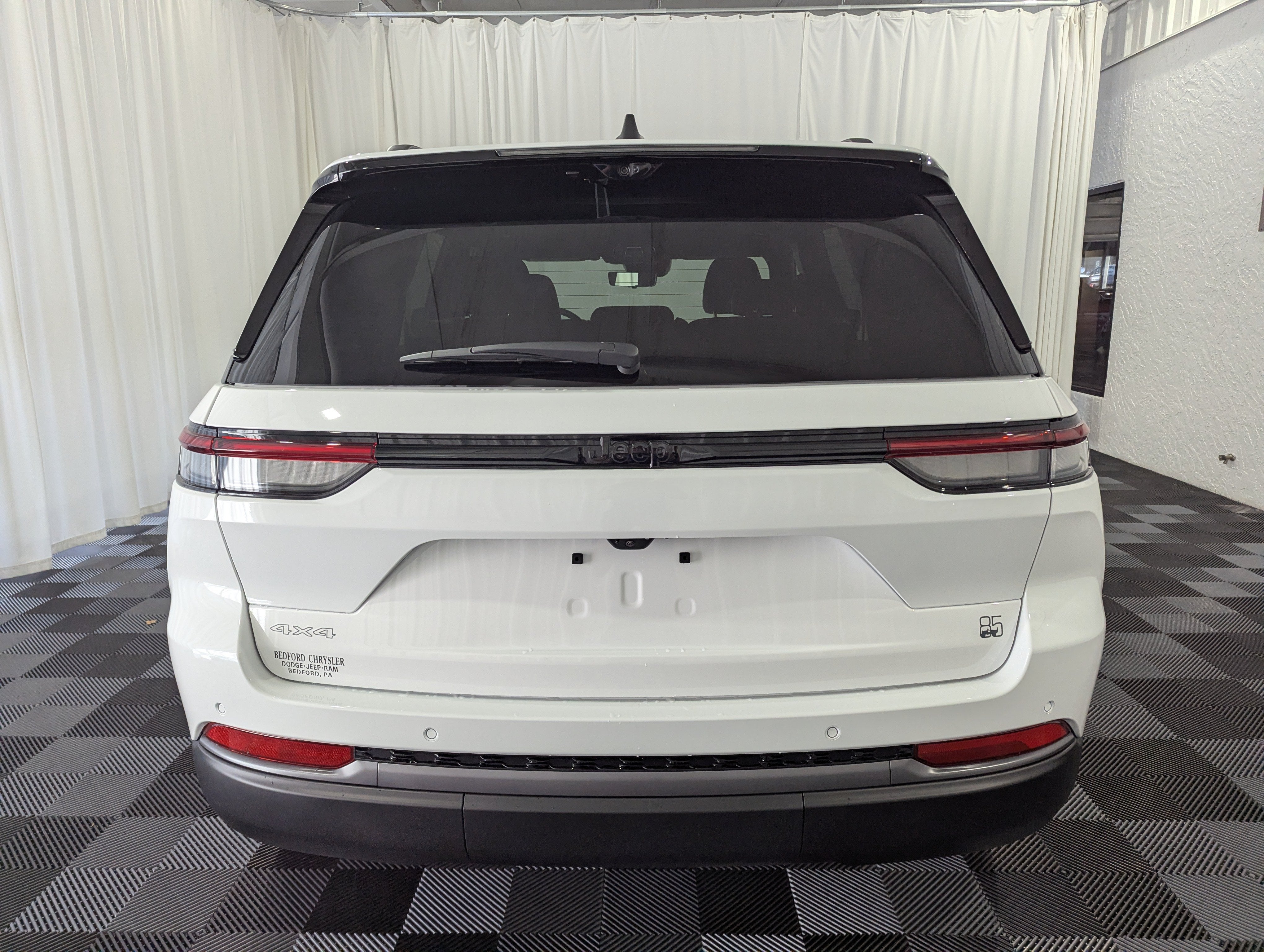 2026 Jeep Grand Cherokee GRAND CHEROKEE 85TH ANNIVERSARY EDITION 4X4