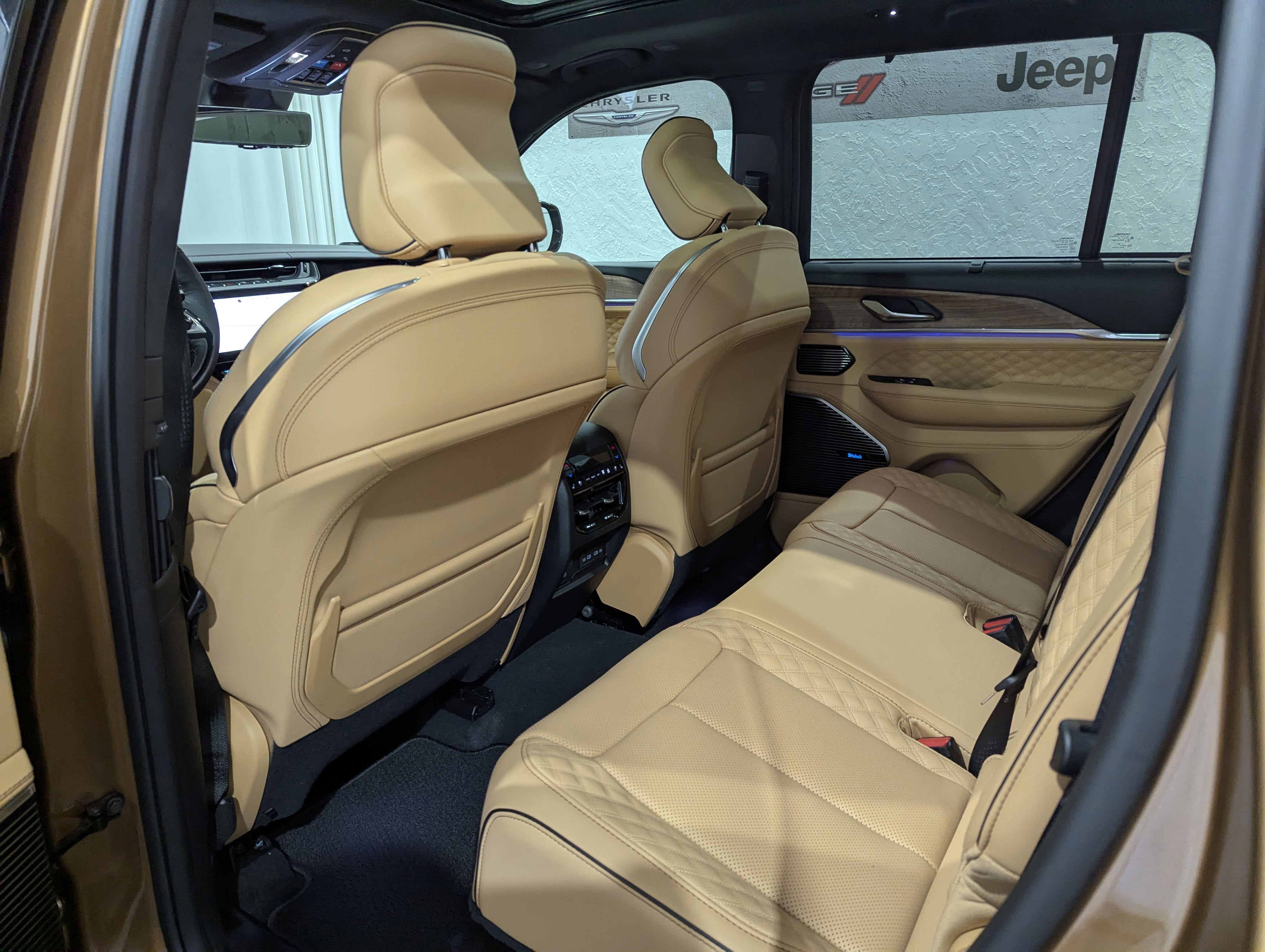 2026 Jeep Grand Cherokee GRAND CHEROKEE SUMMIT 4X4