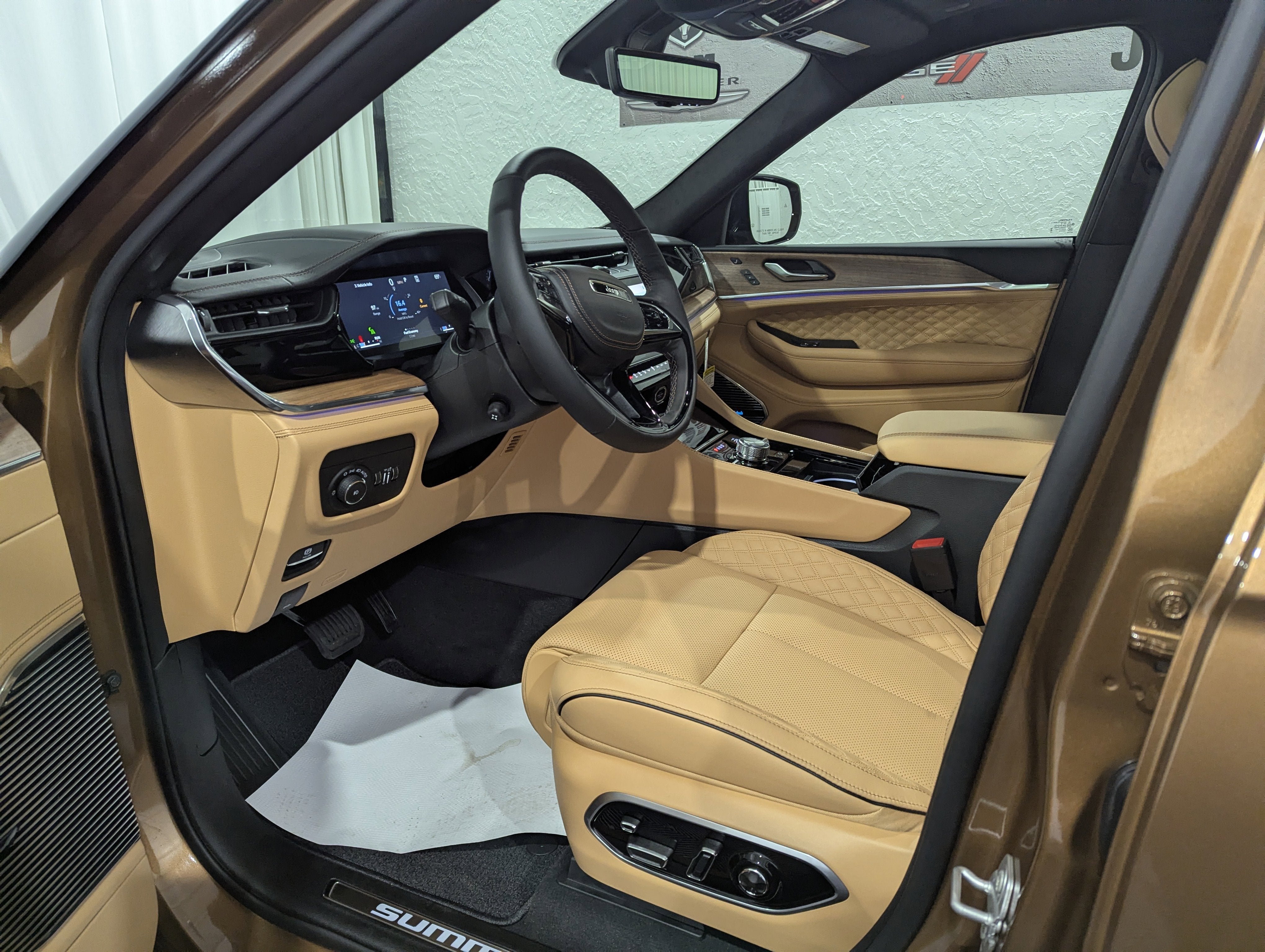 2026 Jeep Grand Cherokee GRAND CHEROKEE SUMMIT 4X4
