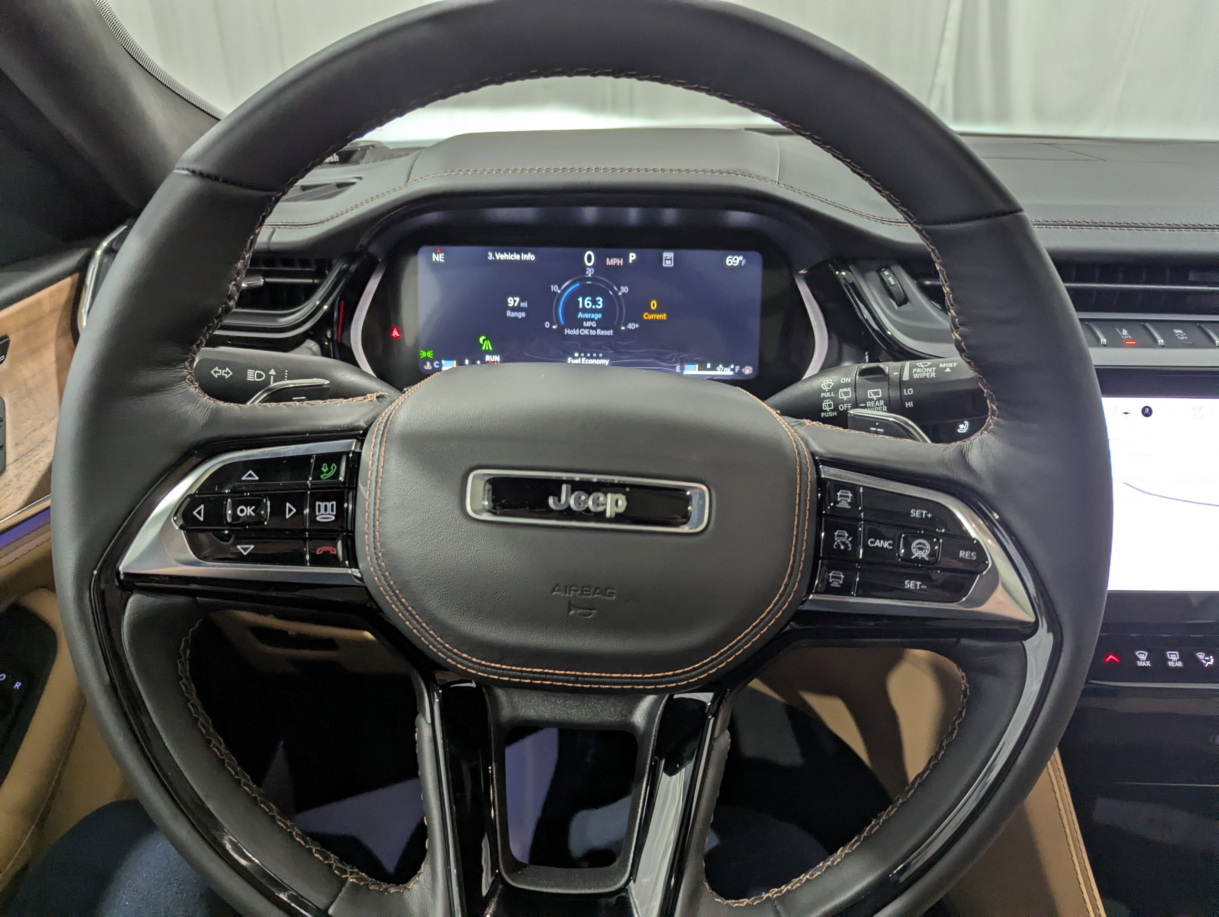 2026 Jeep Grand Cherokee GRAND CHEROKEE SUMMIT 4X4