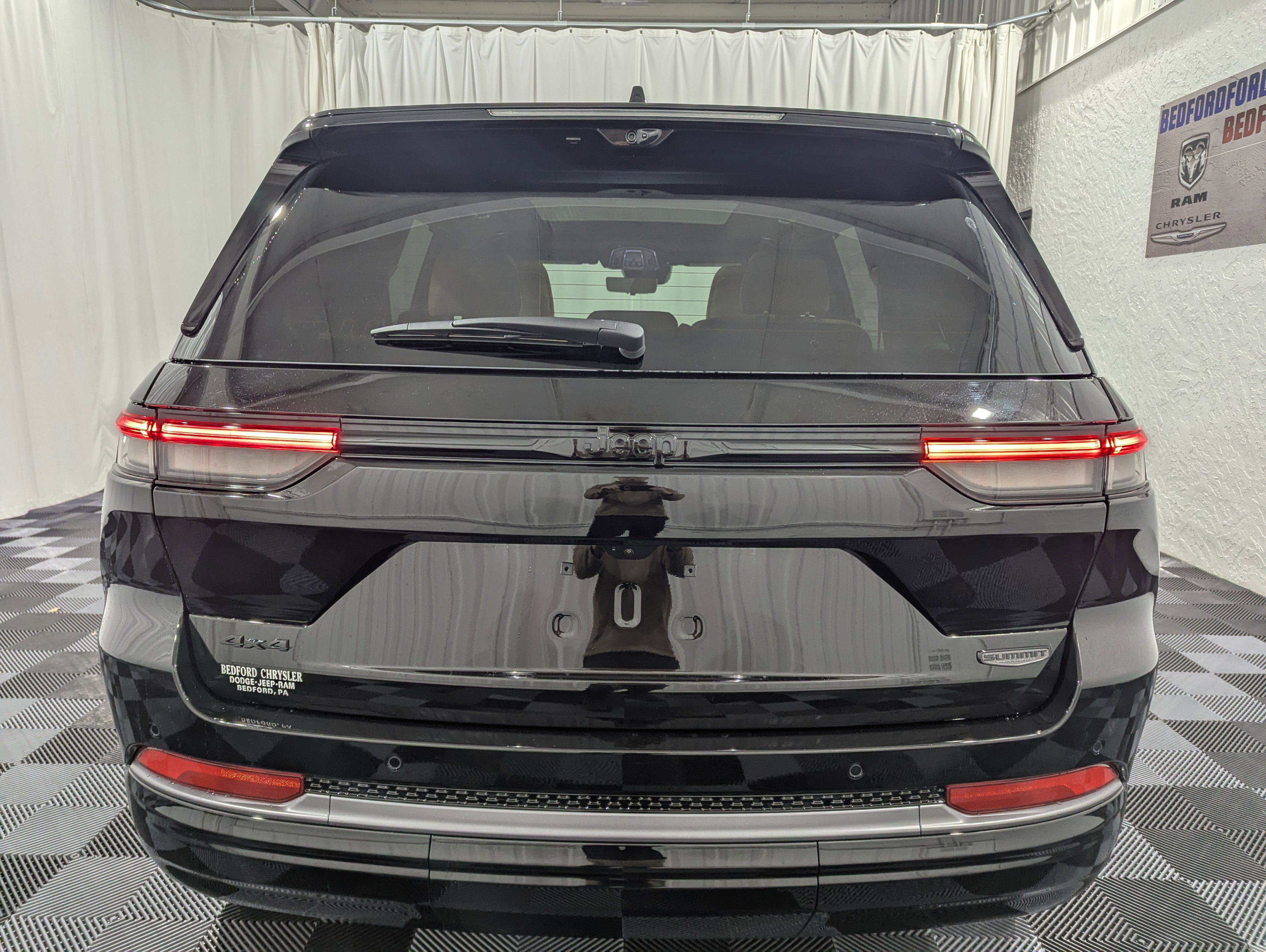 2026 Jeep Grand Cherokee GRAND CHEROKEE SUMMIT 4X4