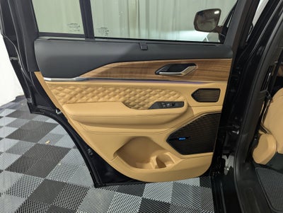 2026 Jeep Grand Cherokee GRAND CHEROKEE SUMMIT 4X4