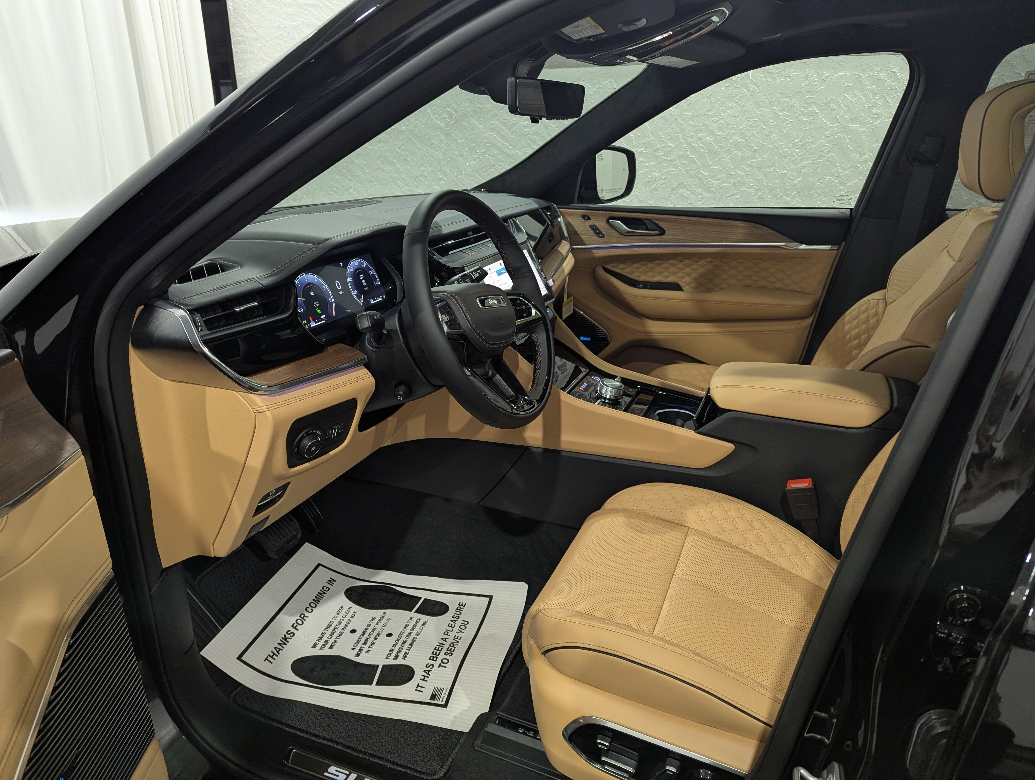 2026 Jeep Grand Cherokee GRAND CHEROKEE SUMMIT 4X4