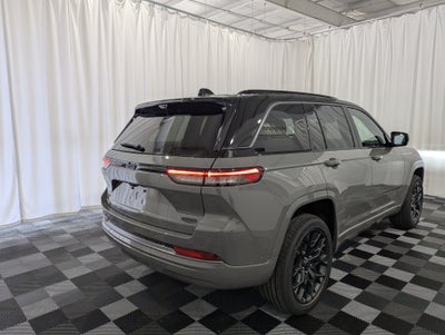 2027 Jeep Grand Cherokee GRAND CHEROKEE SUMMIT 4X4