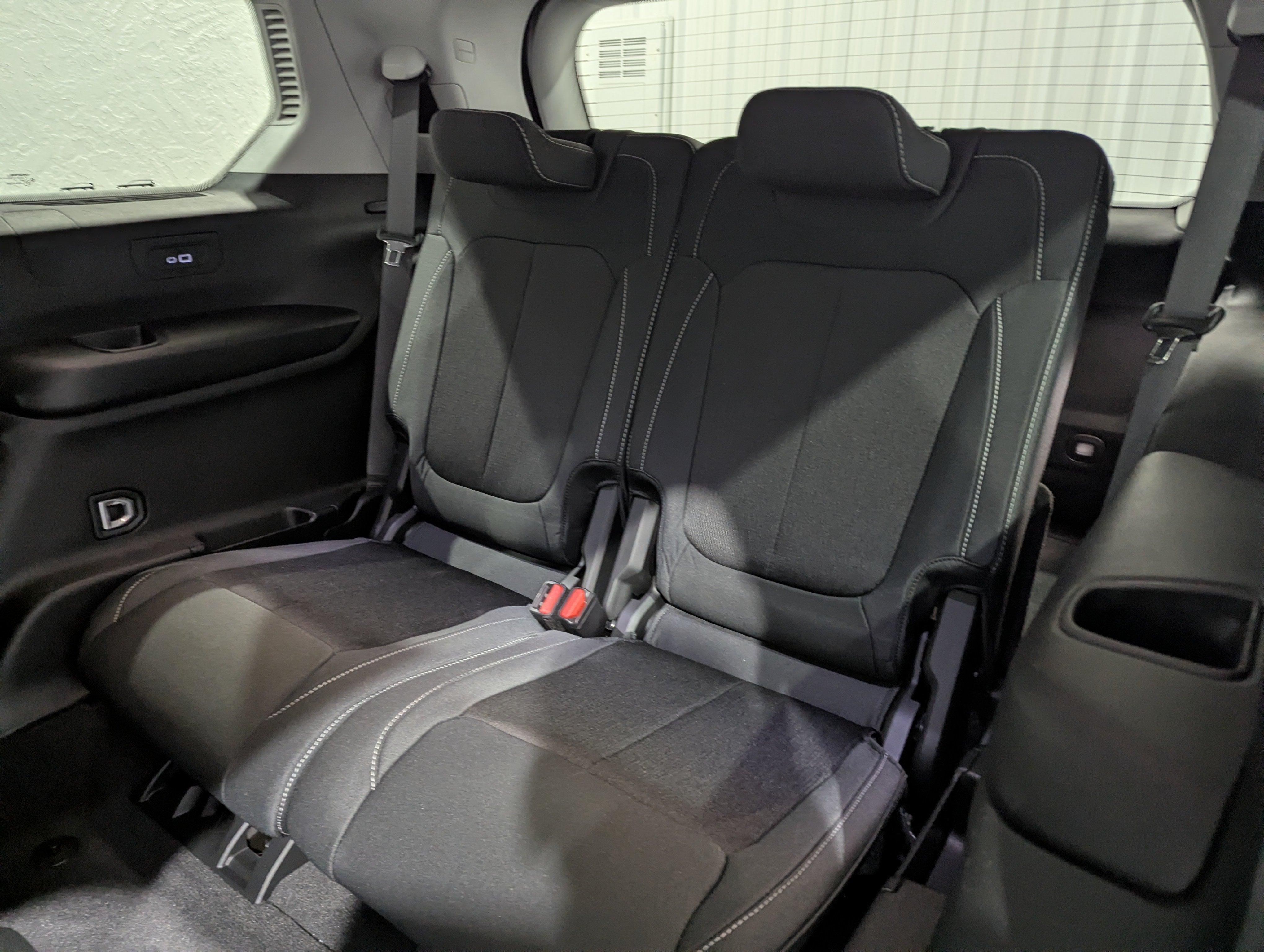 2022 Jeep Grand Cherokee L Laredo 4x4