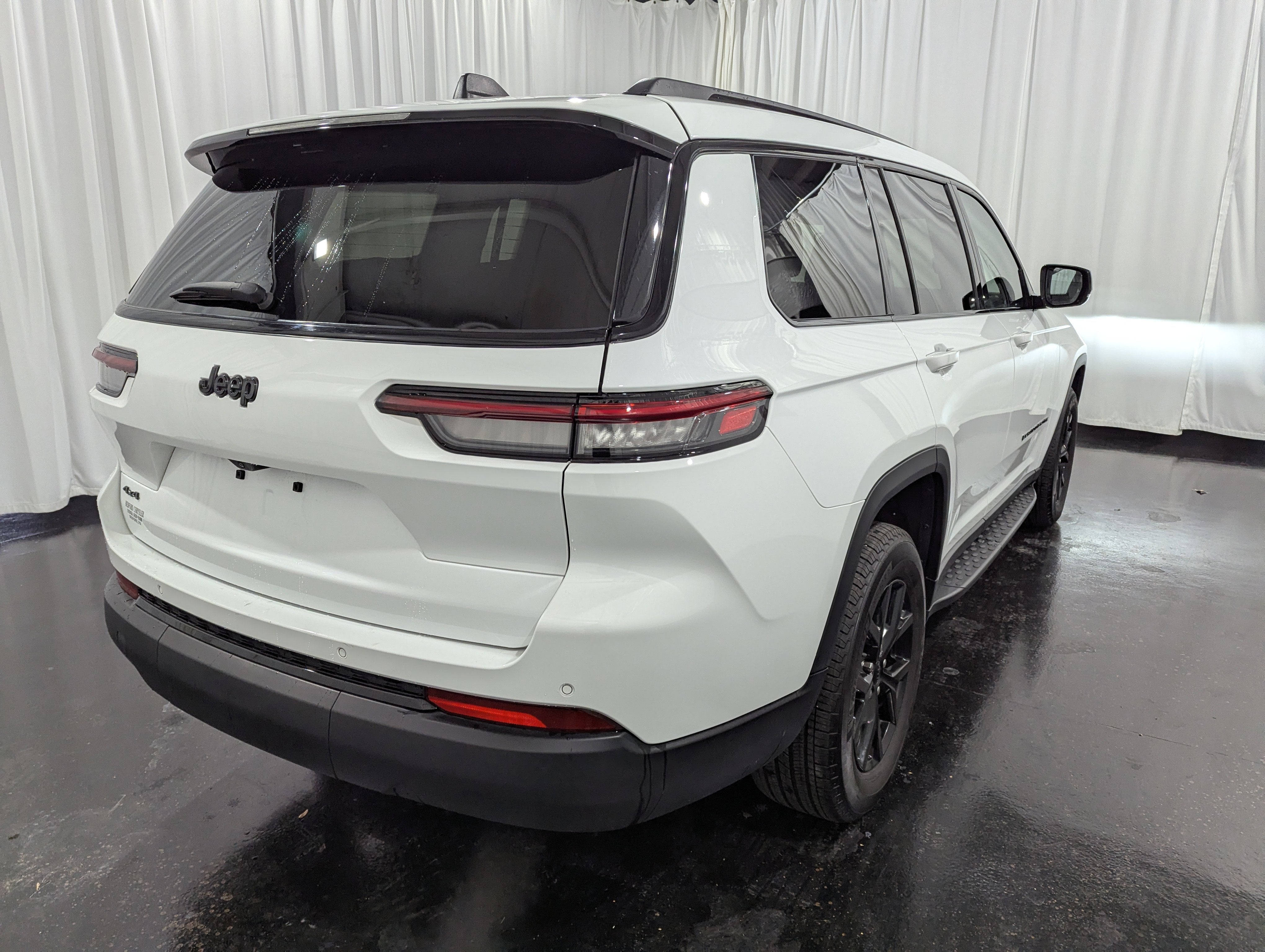 2024 Jeep Grand Cherokee L Altitude 4x4