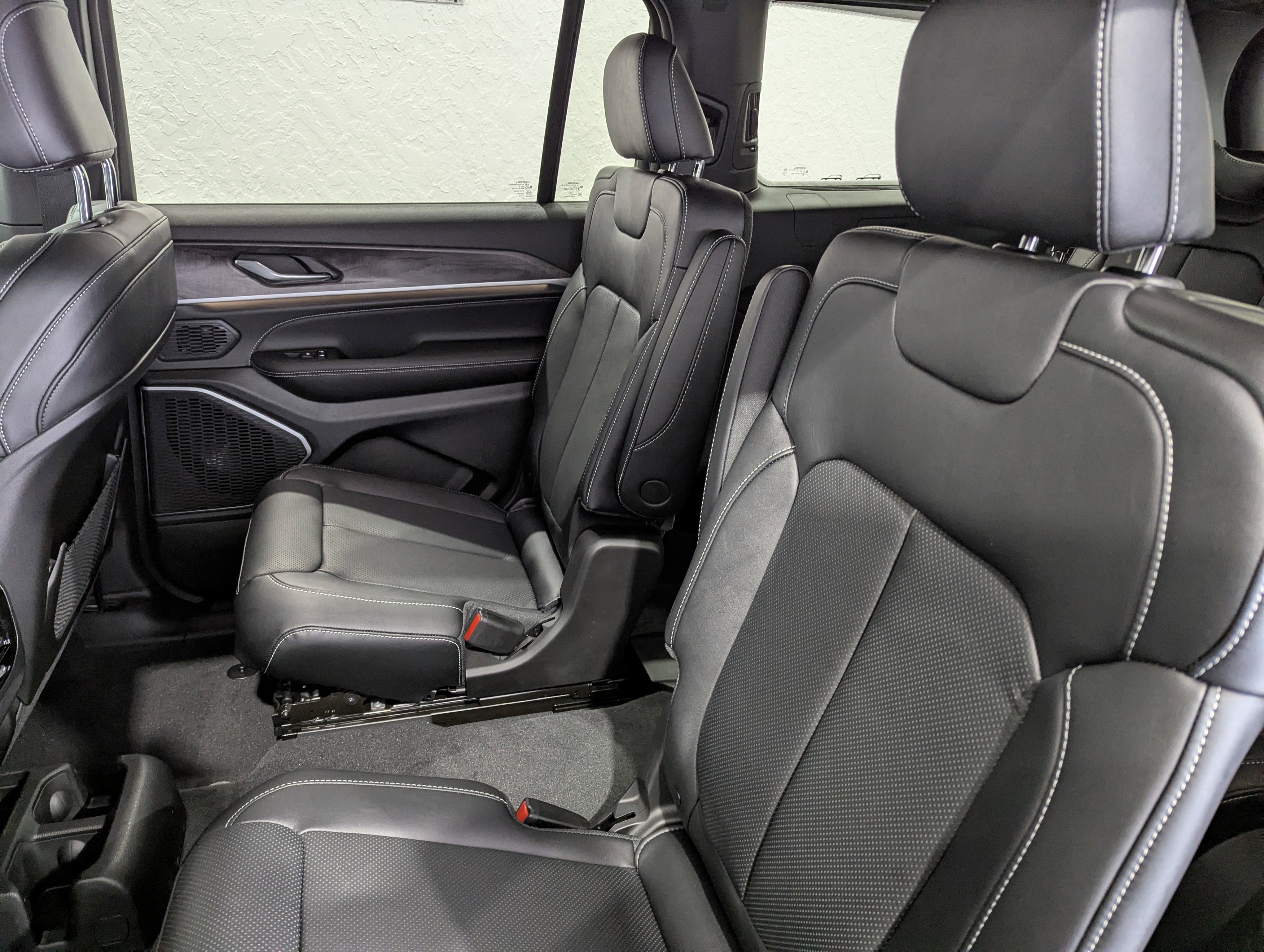 2026 Jeep Grand Cherokee GRAND CHEROKEE L LIMITED RESERVE 4X4