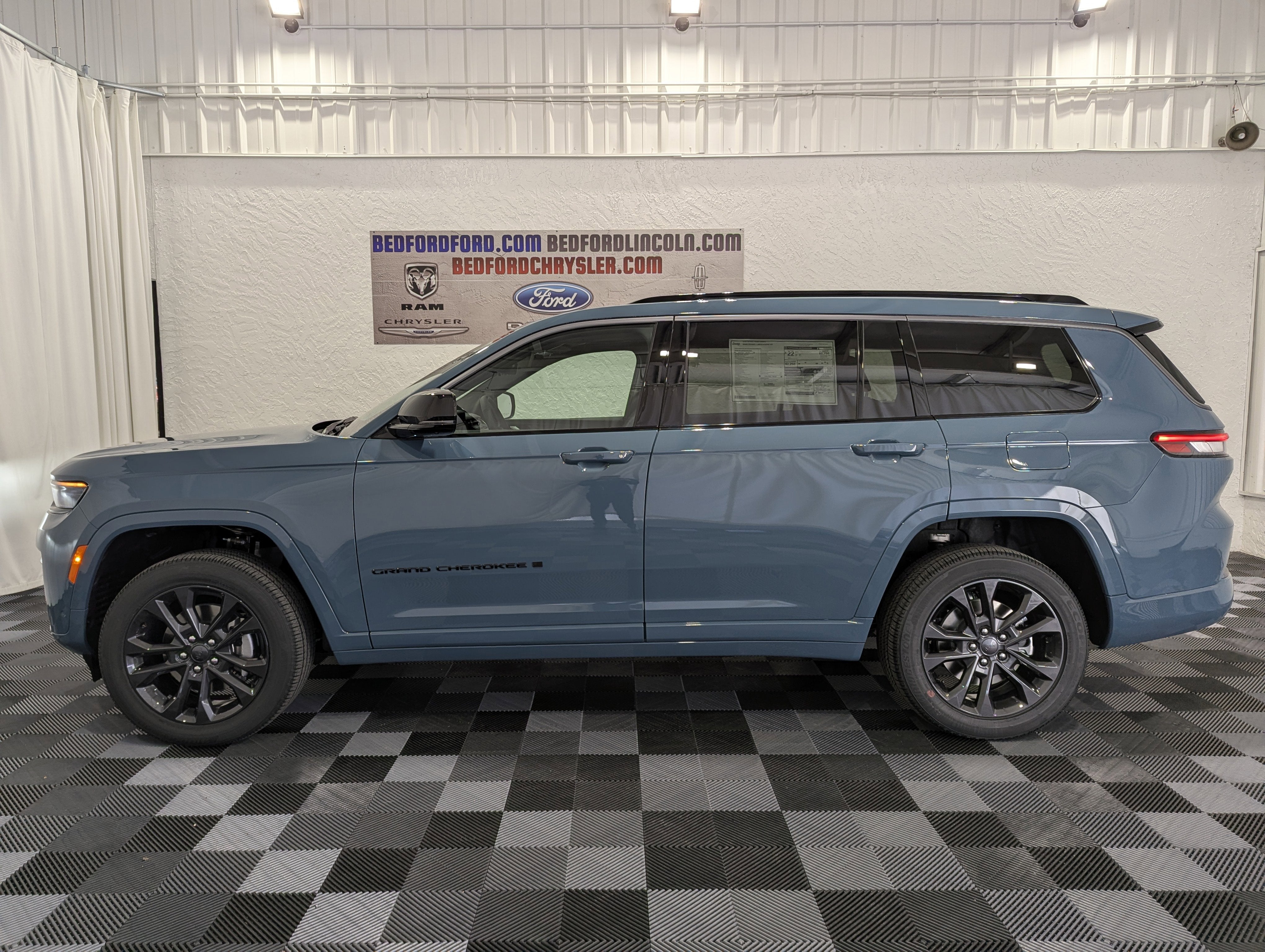 2026 Jeep Grand Cherokee GRAND CHEROKEE L LIMITED RESERVE 4X4